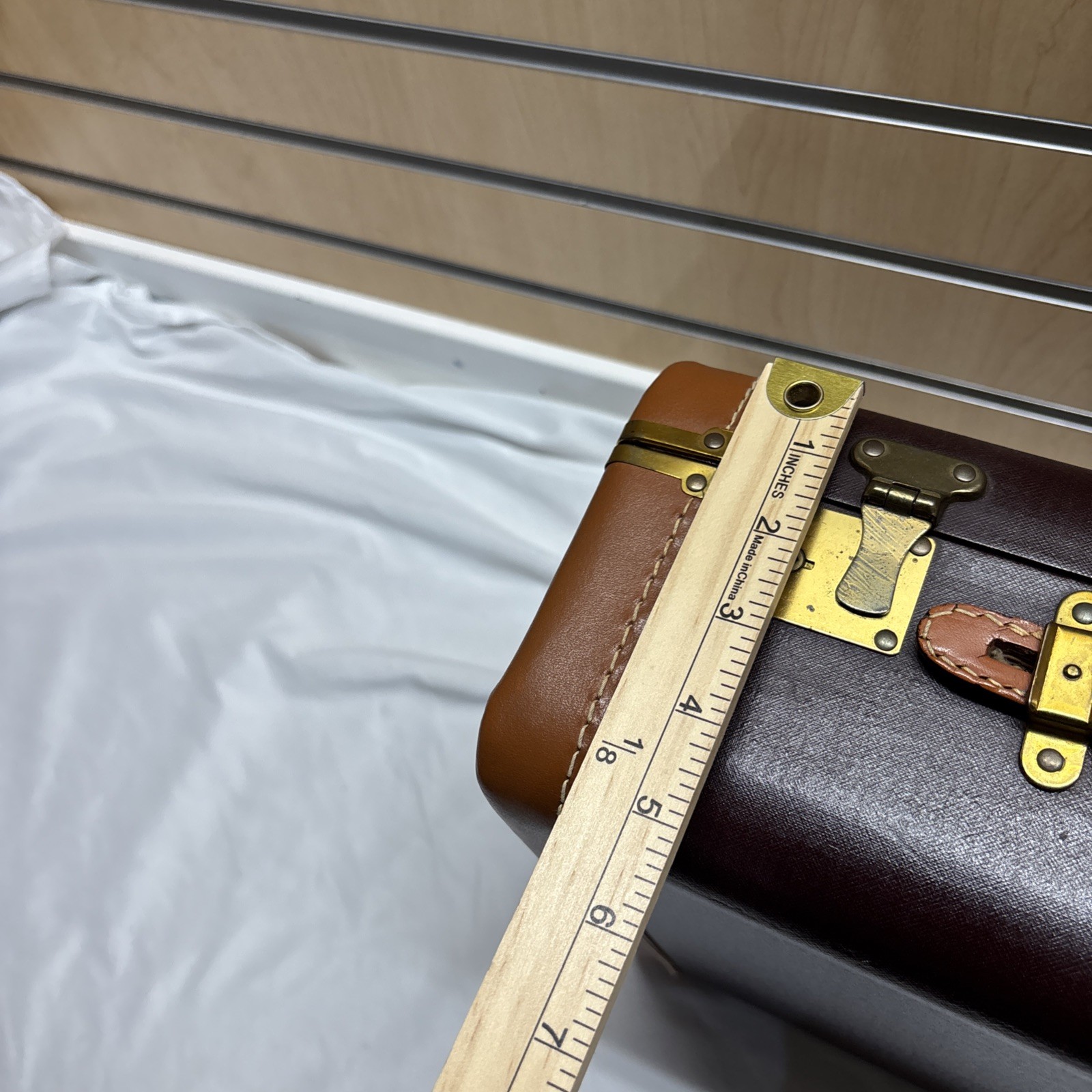 Vintage Brown Unbranded Suitcase