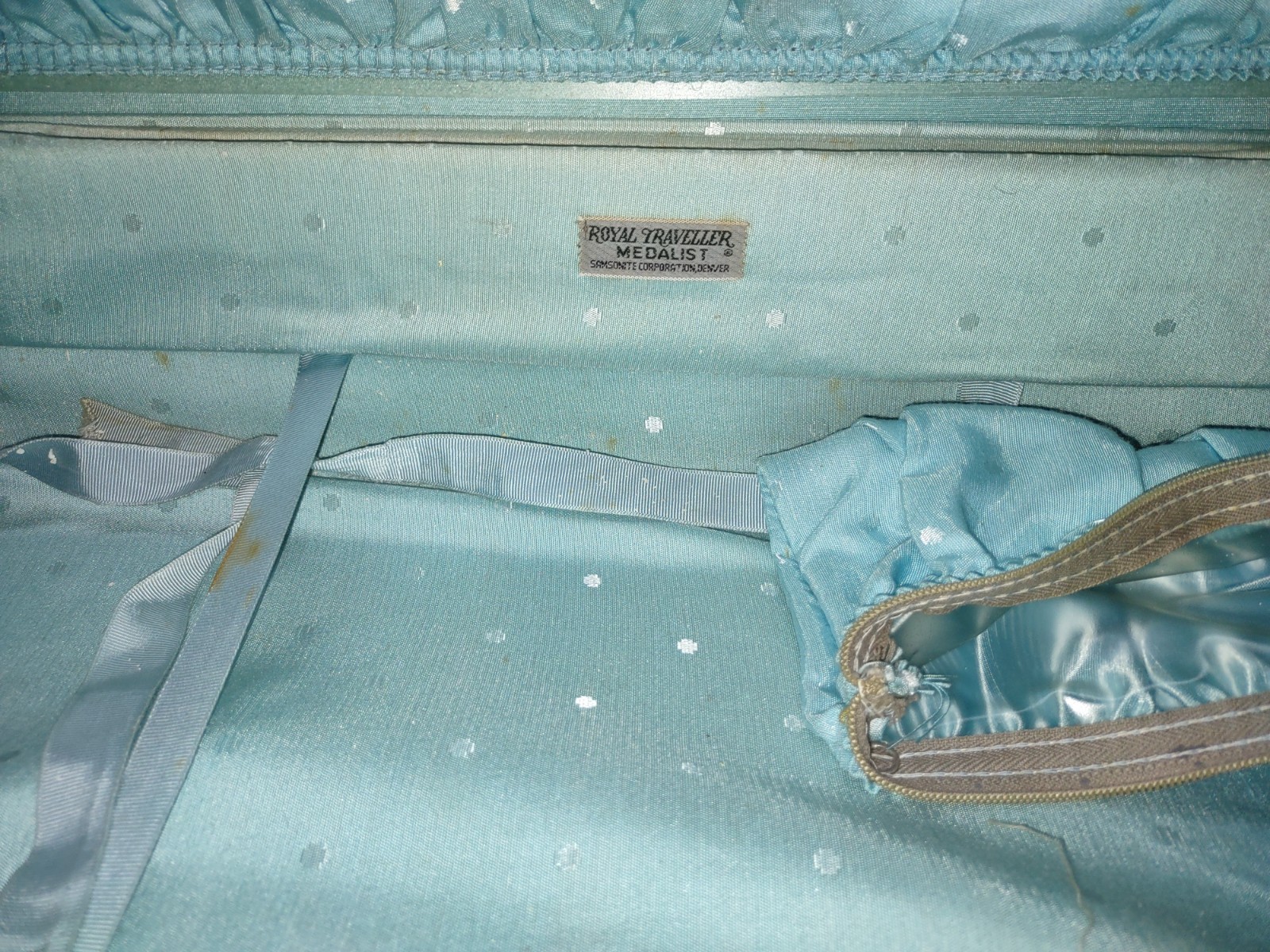 Vintage Royal Traveler / Royal Traveller Hard-Shell Suitcase — Aqua / Teal Blue,