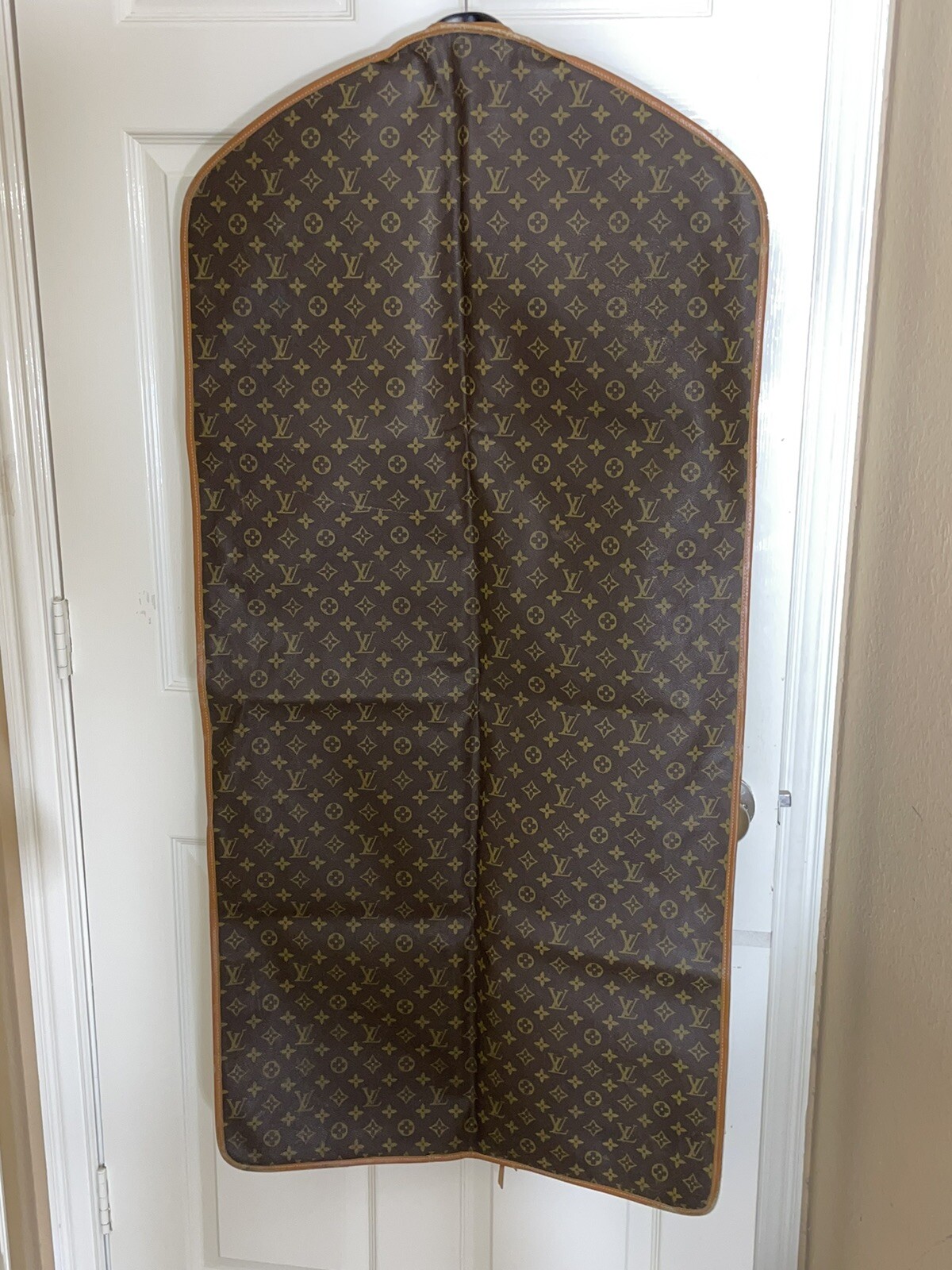 Vintage Louis Vuitton French Paper Tag Garment Bag. 2