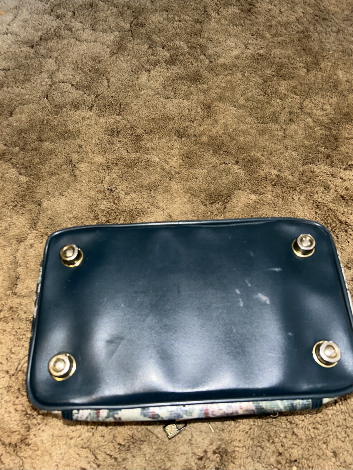 Vintage Leisure International Luggage Carry on Train Case Makeup Travel