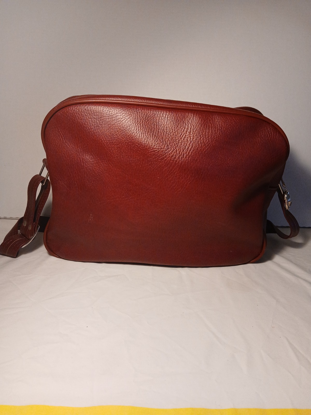 VTG Samsonite Carry On Tote Luggage Adj Shoulder Strap Burgundy Faux Leather 70s