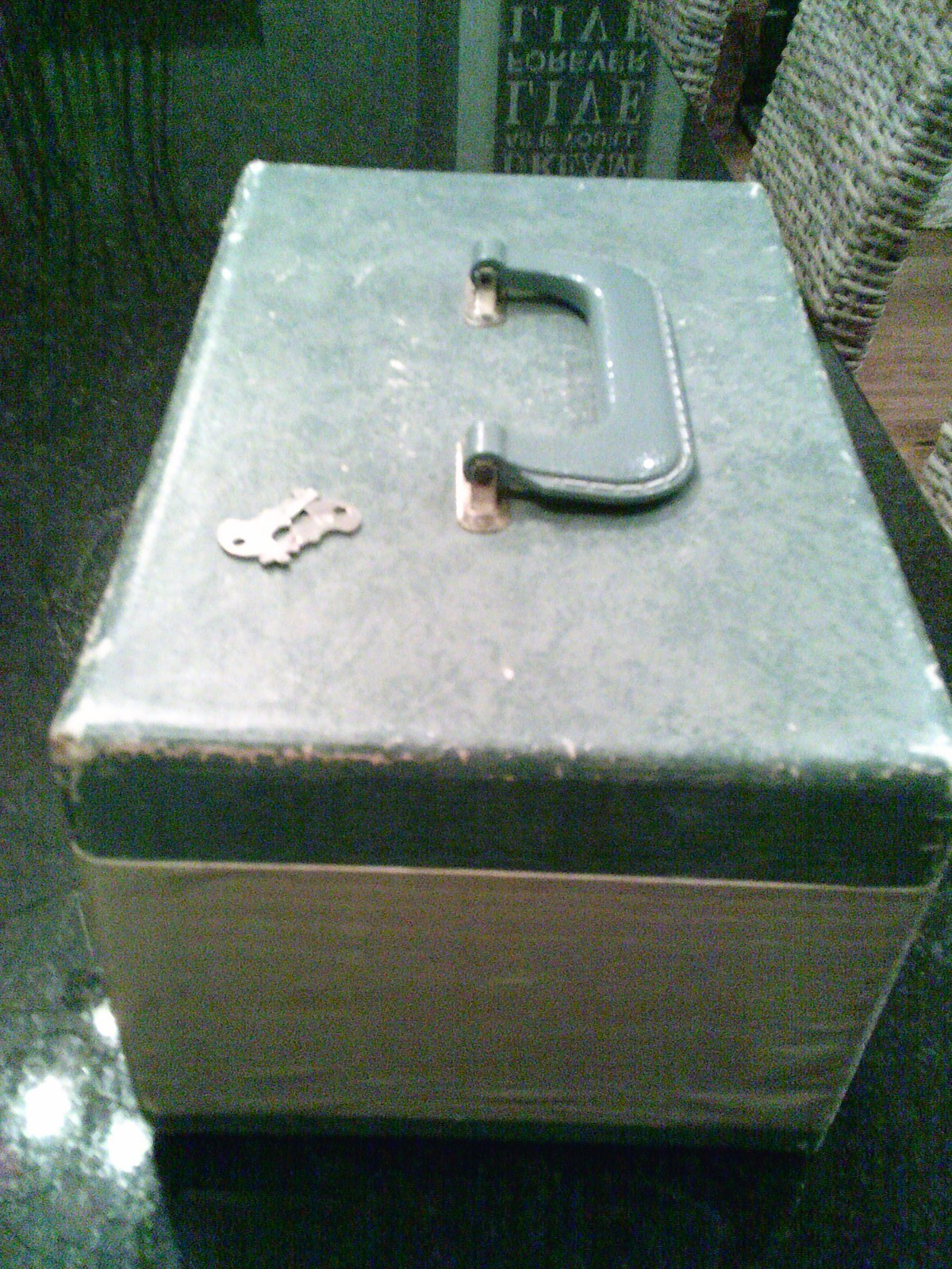 Vintage Blue & Tan Vacationer Overnight Travel Luggage Case 1940s train case