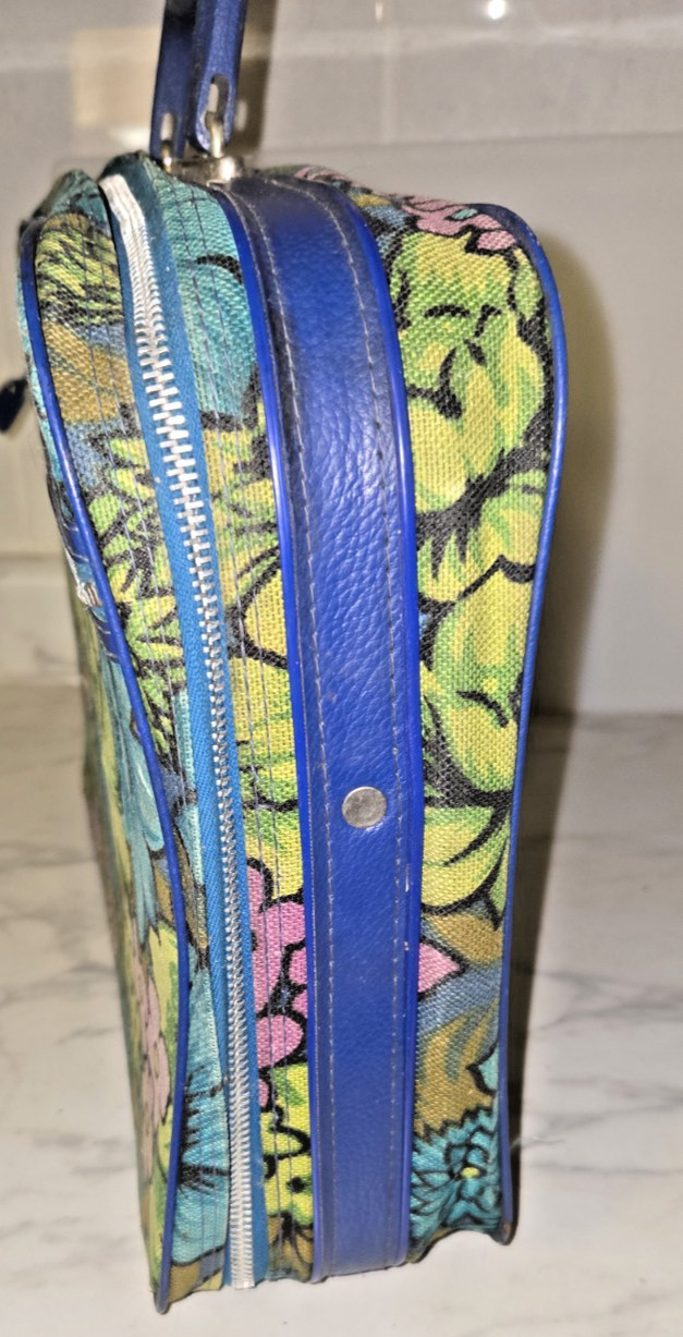 VTG Bantam Travelware Child Suitcase vibrant psychedelic floral 1960-70s Hippie