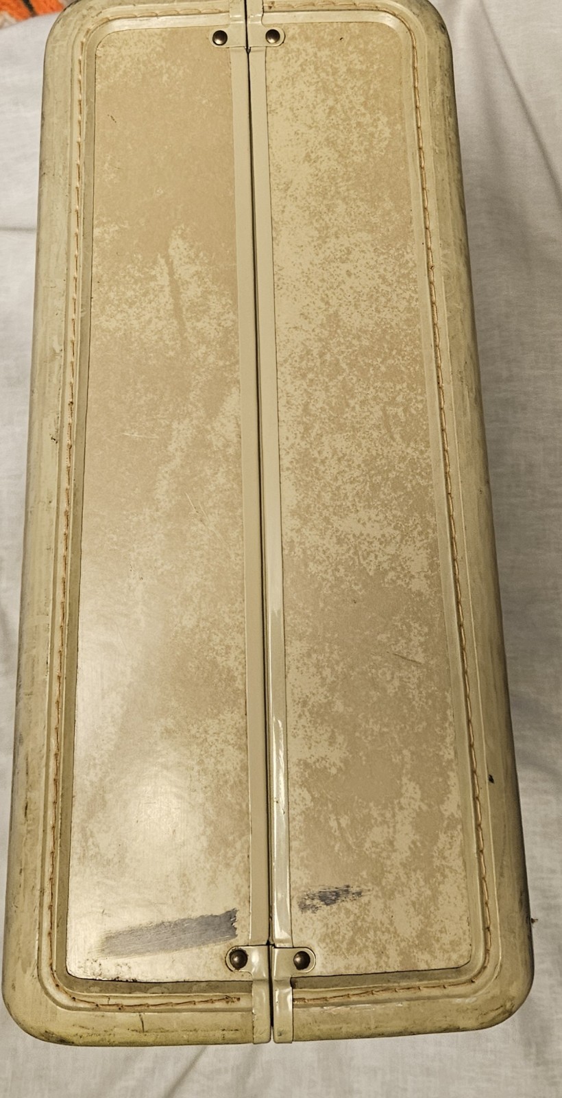 Vintage Samsonite Streamline Suitcase Luggage with Key • Cream Marble