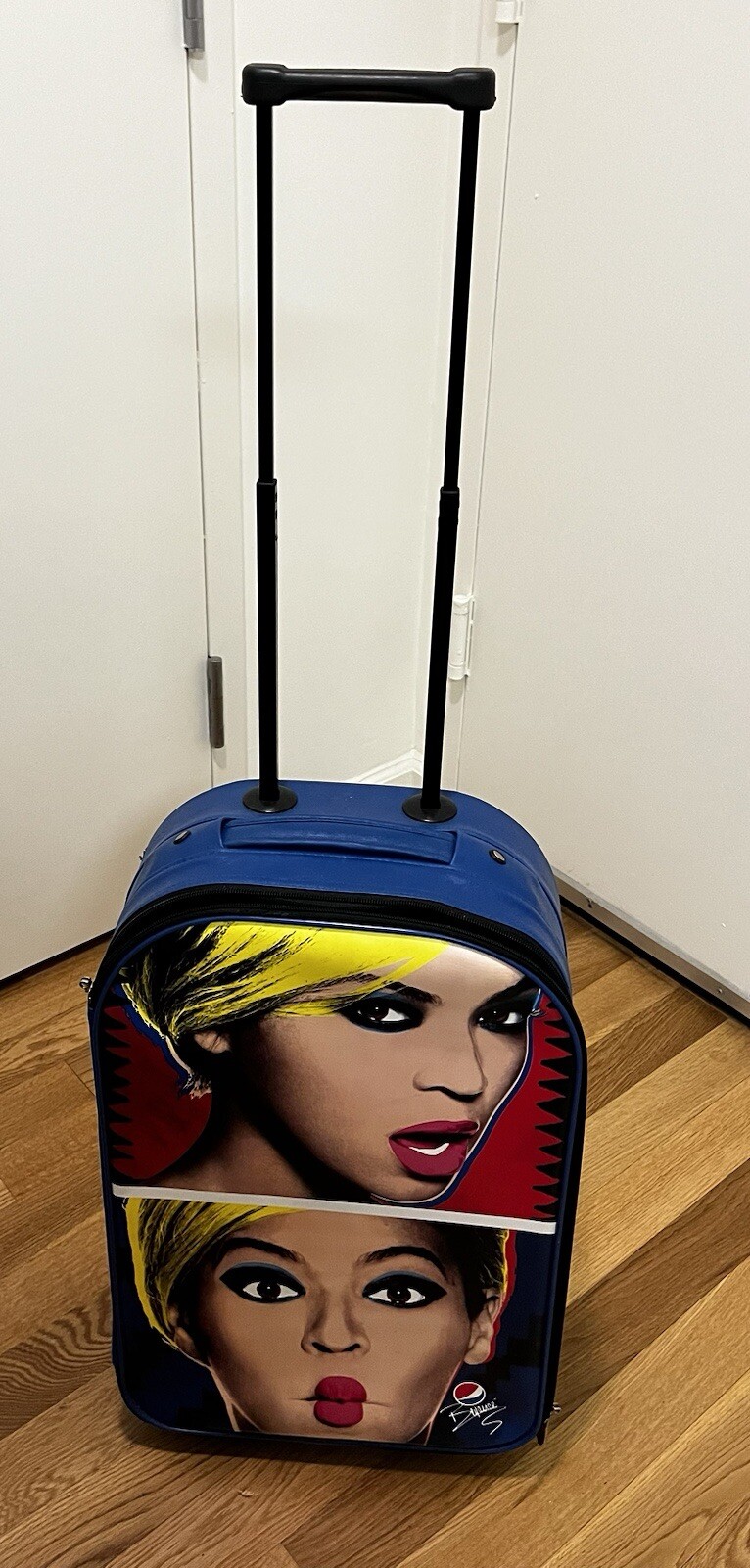 Beyoncé Vintage 2-wheel Carry On Luggage Suitcase