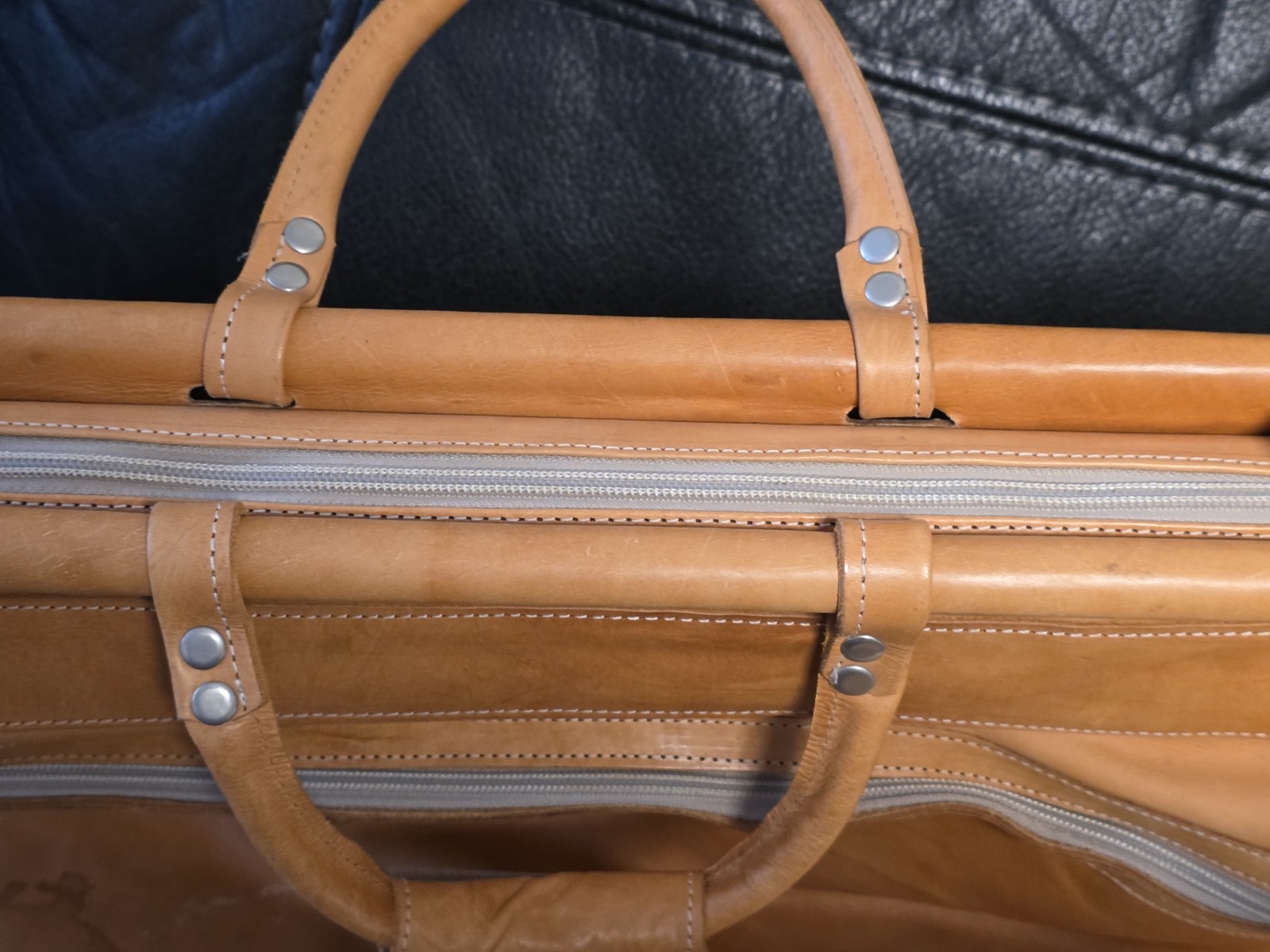 Vintage Warner Bros Leather Garment Duffel Bag Lederens Paraguay Travel