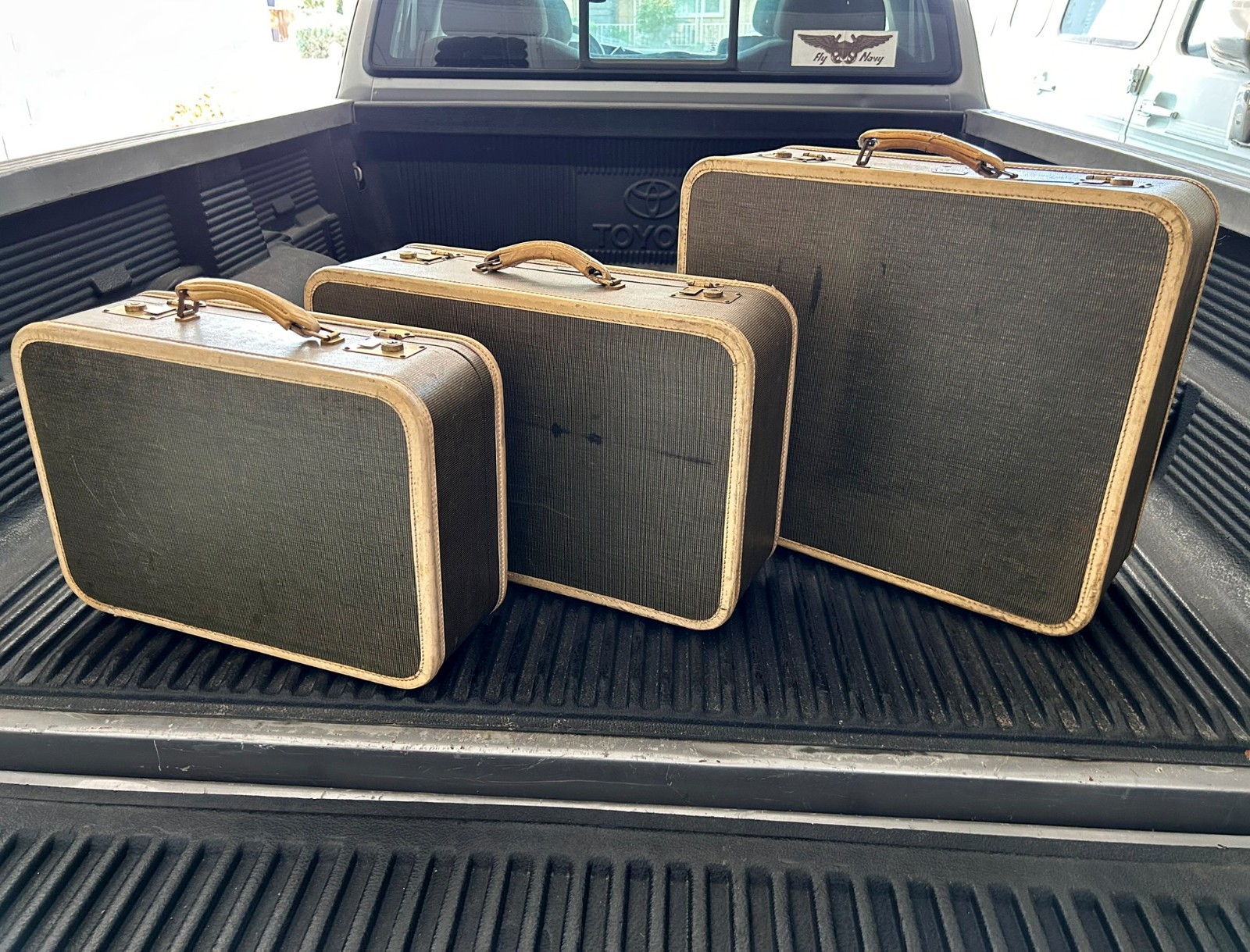 Vintage Travel De Luxe Spelrein Luggage 3 Piece Suitcase Set LOCAL PICK-UP ONLY