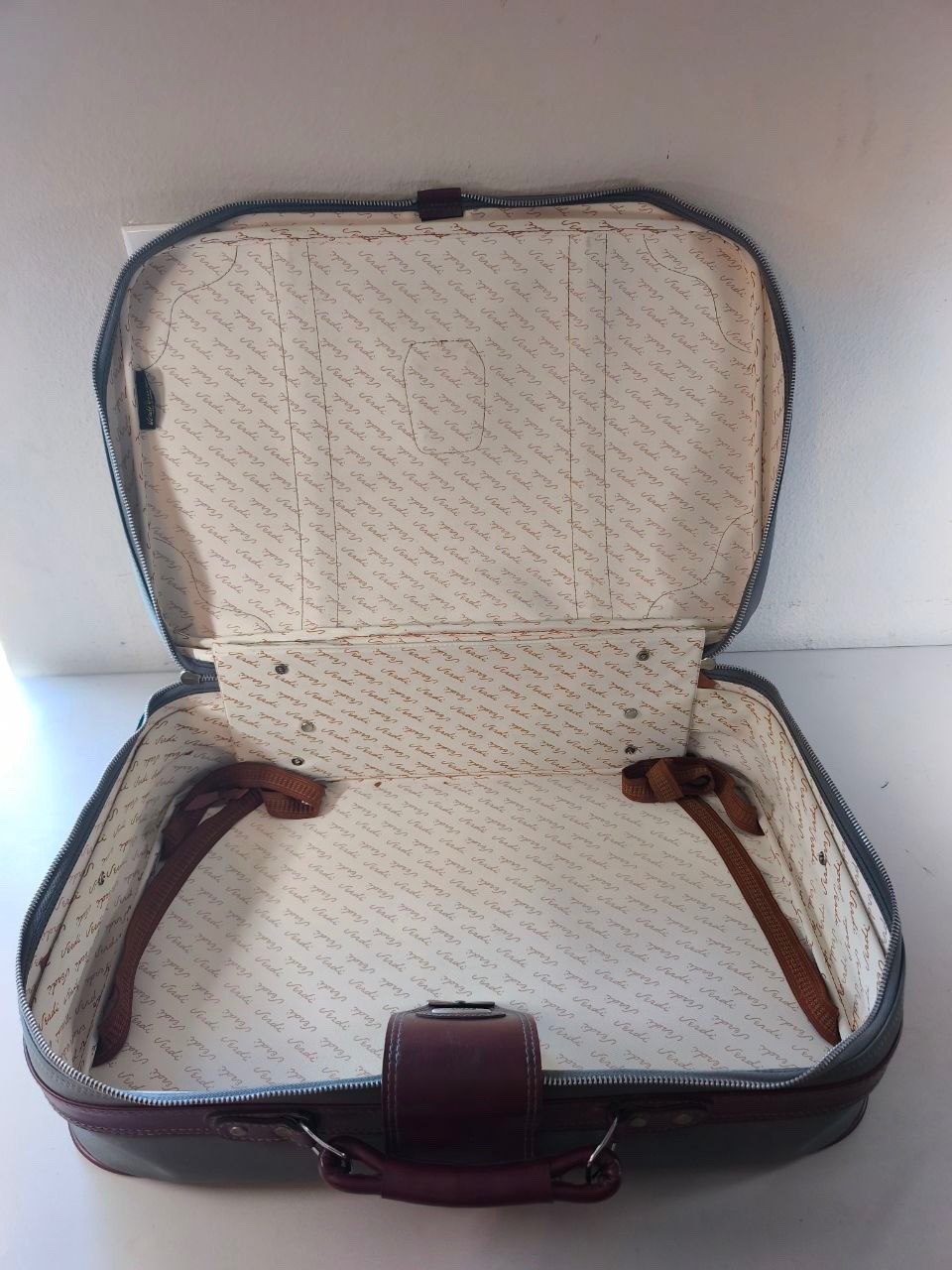 Vintage Verdi Suitcase / Carry-on Luggage – Dark Grey & Burgundy Leather Accents