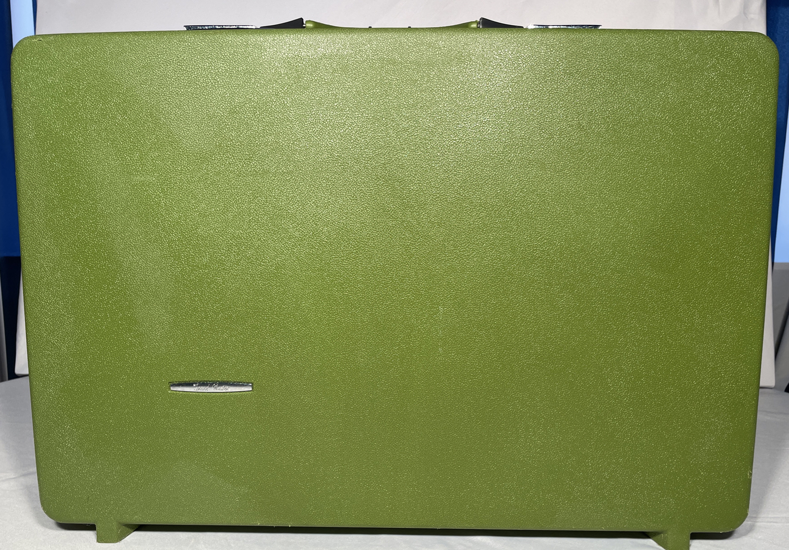 Vintage Sears Suitcase Retro Travel Master Hardshell Avocado Green 27×18 READ