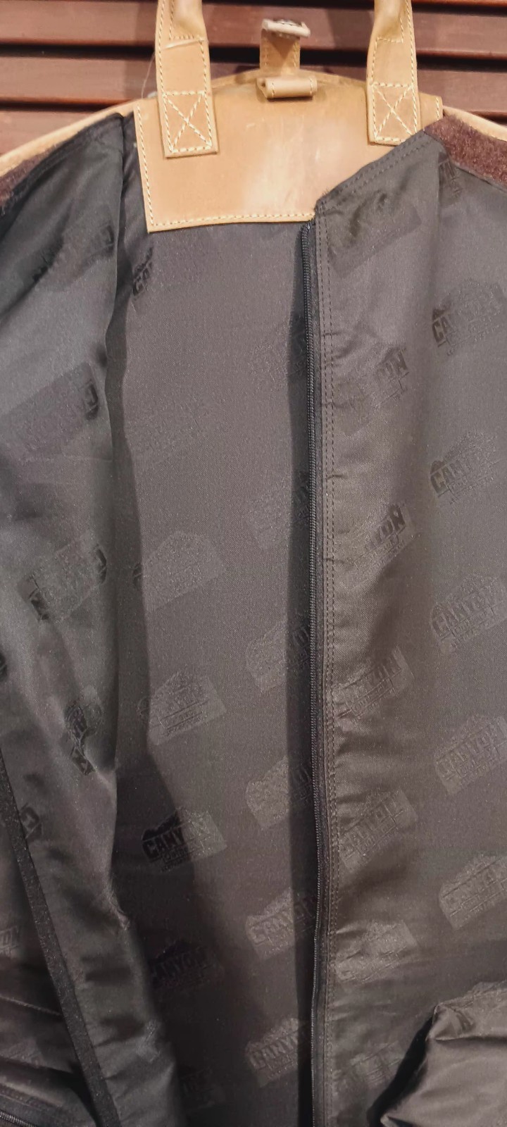 Vtg Canyon Outback Tan Leather Garment Bag Folding Travel Luggage Weekend NWT