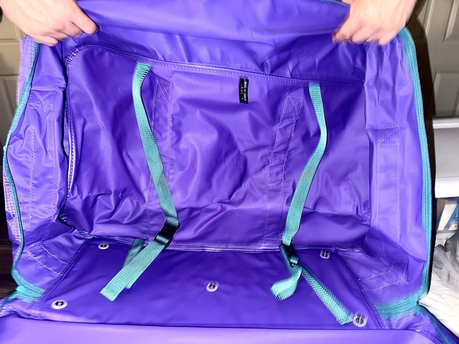NEW W TAGS Vintage Members Only Duffel Bag 80s Travel Teal Purple Shoulder Strap