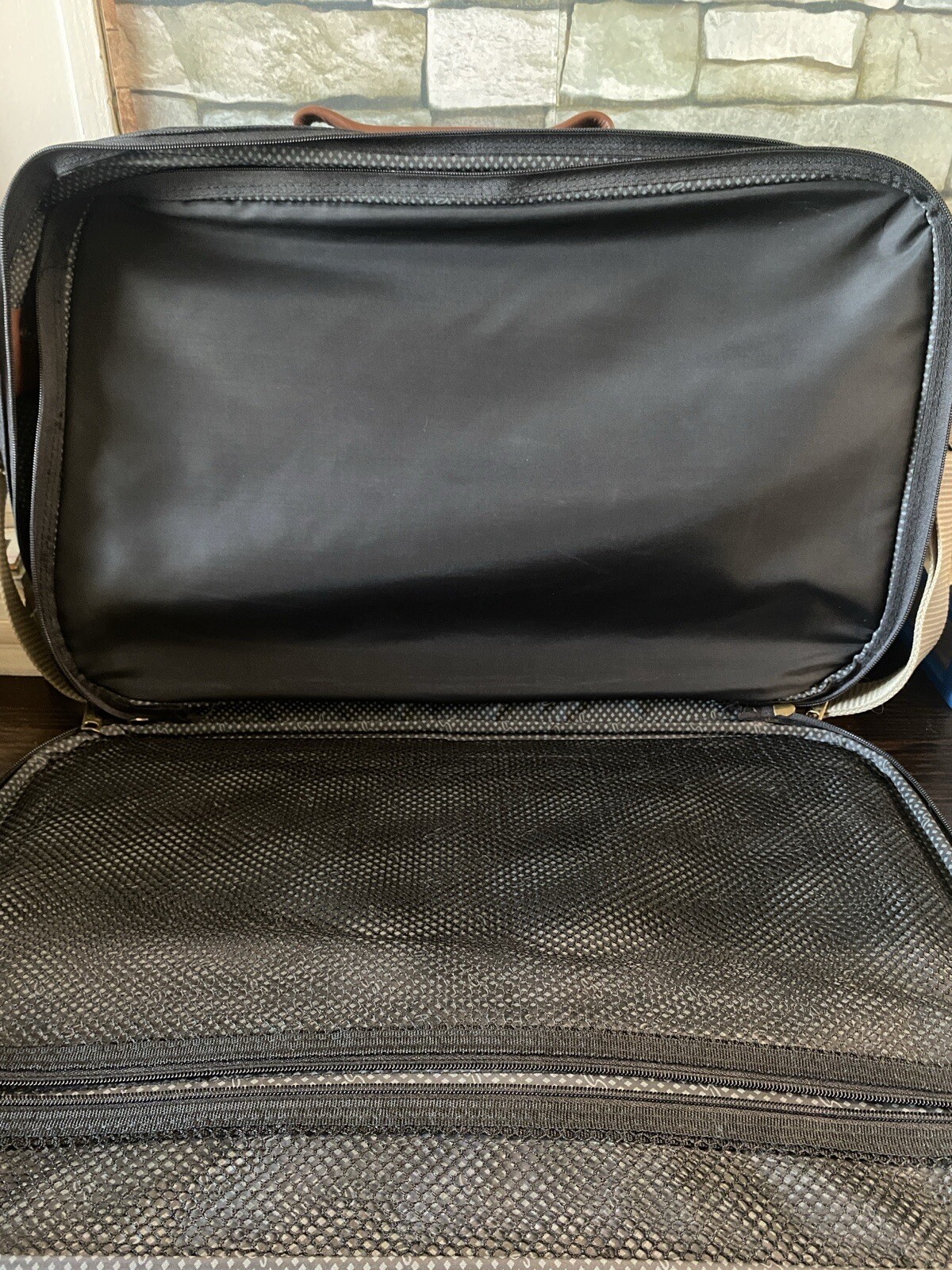 Skyway Luggage Bag, Brief Case, Shoulder Strap, Handle Bag Black/Brown