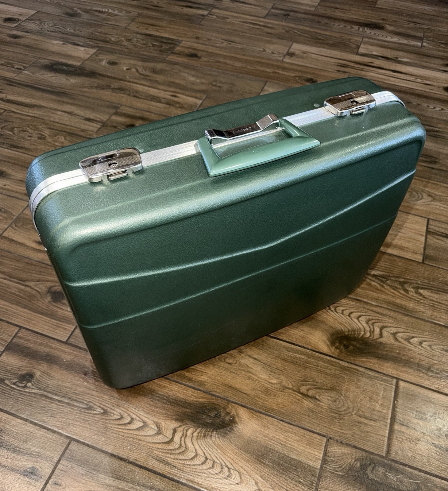 Vintage Magna-Lite Suitcase Green with Silver Accent Luggage With Original Keys