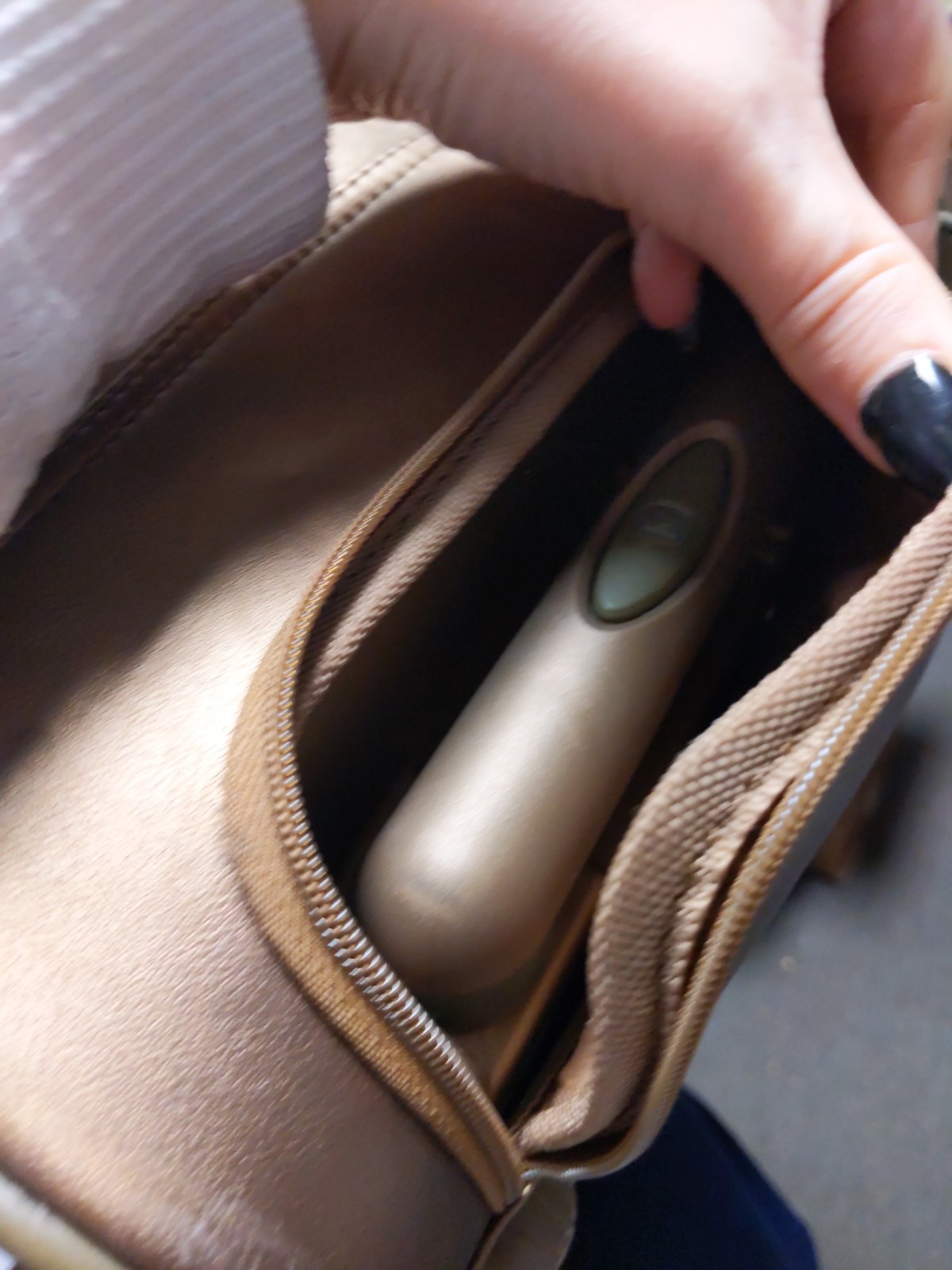 Bronze Liz Claiborne Luggage Bag With Wheels