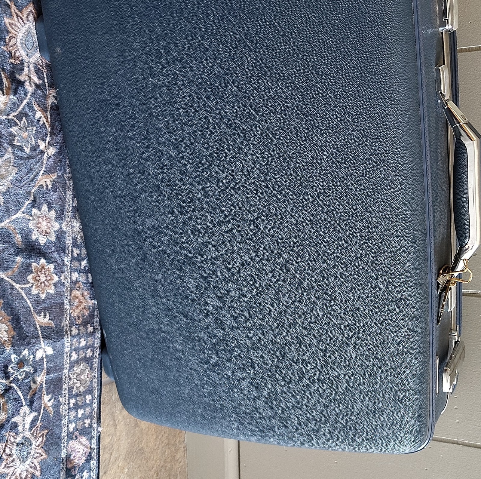 American Tourister Vintage Hard Shell Vinyl Blue Suitcase with Locking Feature