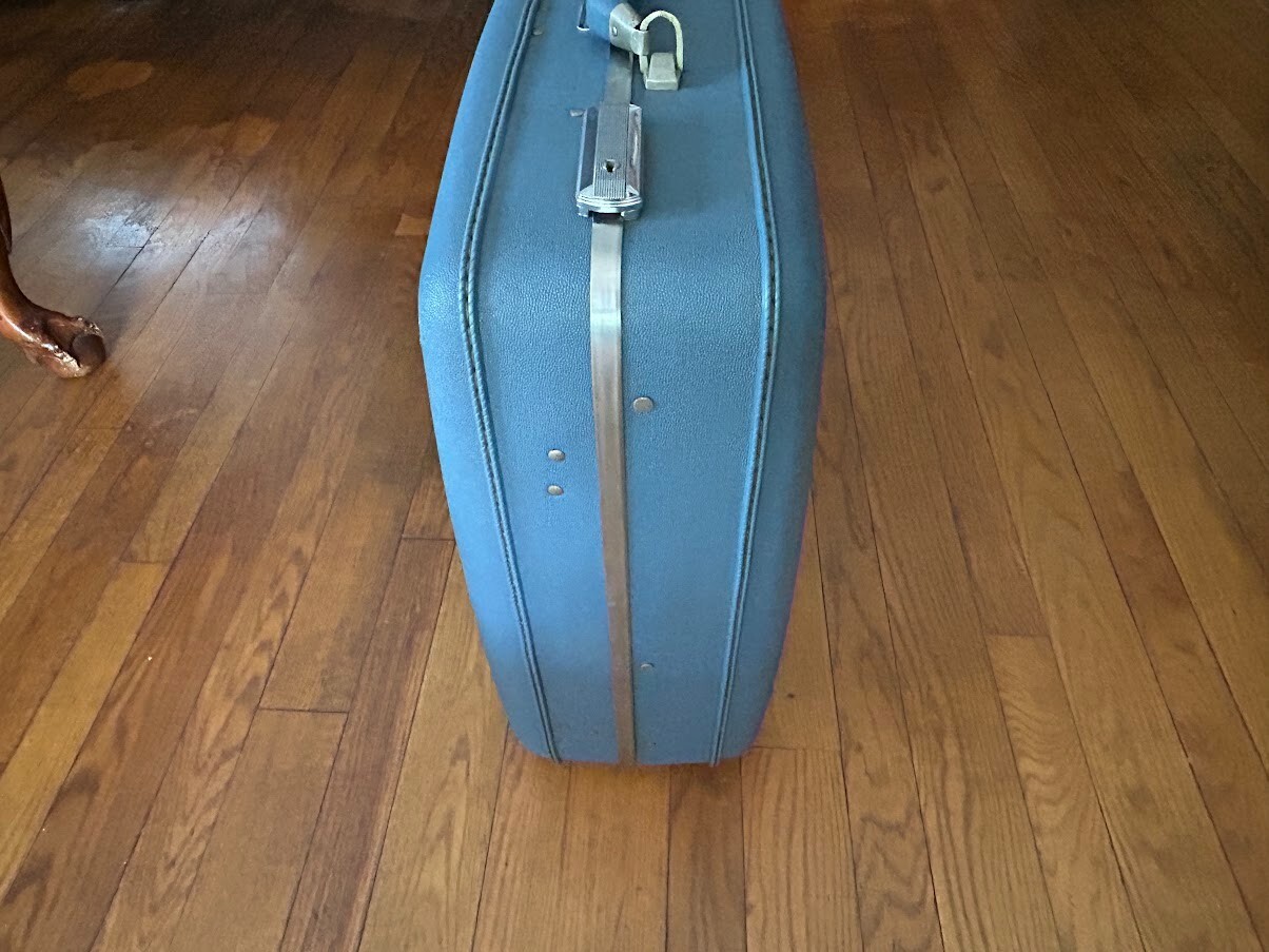 1960s Blue American Tourister Tri-Taper Hard Luggage Suitcase Wardrofold Hangers