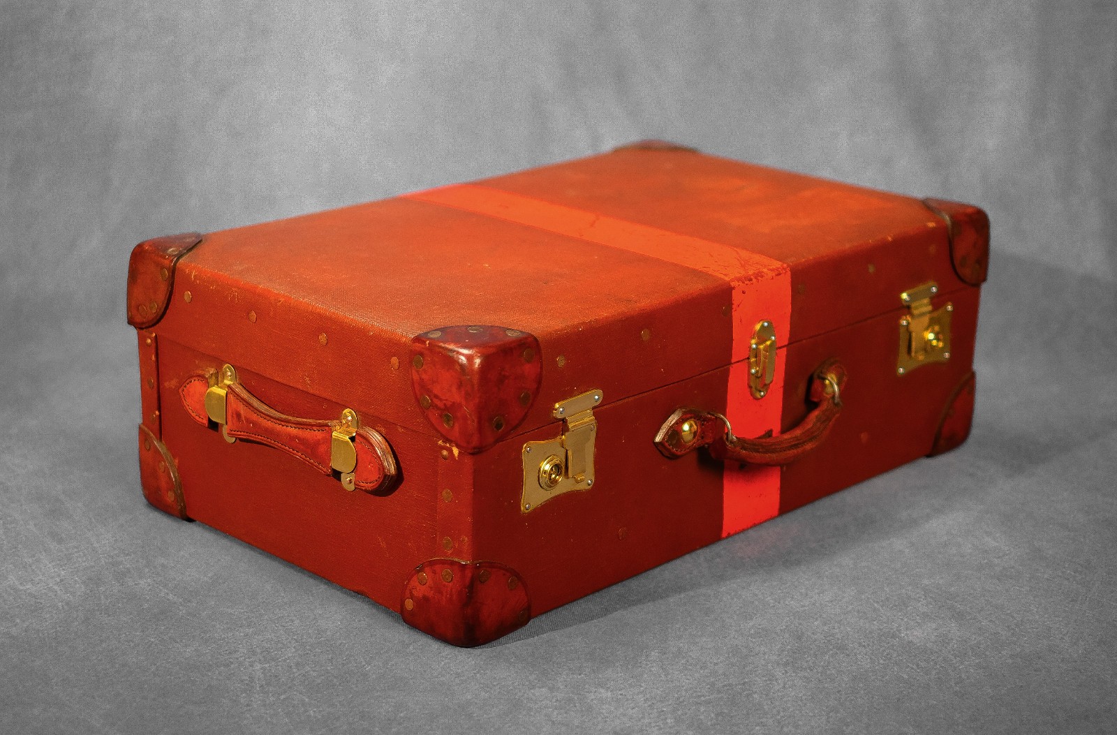 PUKKA LUGGAGE Antique Vintage Suitcase Trunk Motoring Case Leather Brass