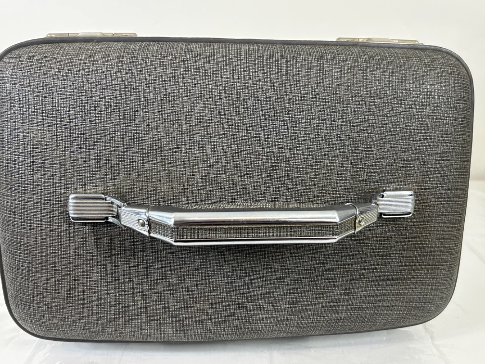 Vintage American Tourister Tiara GRAY Train Case Makeup w/ Mirror & Tray PROP