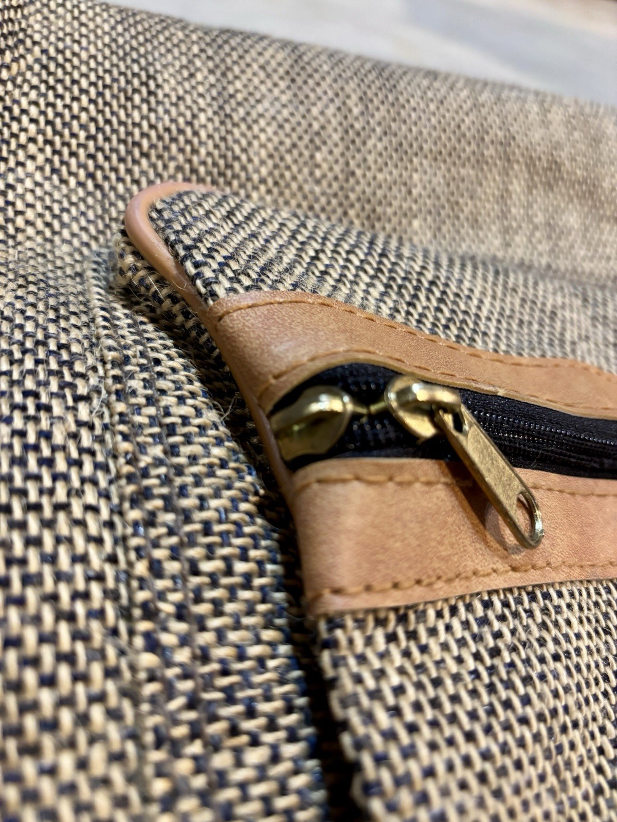 Vintage Fifth Avenue Rolling Luggage Set – Suitcase & Garment Bag – Tweed Style