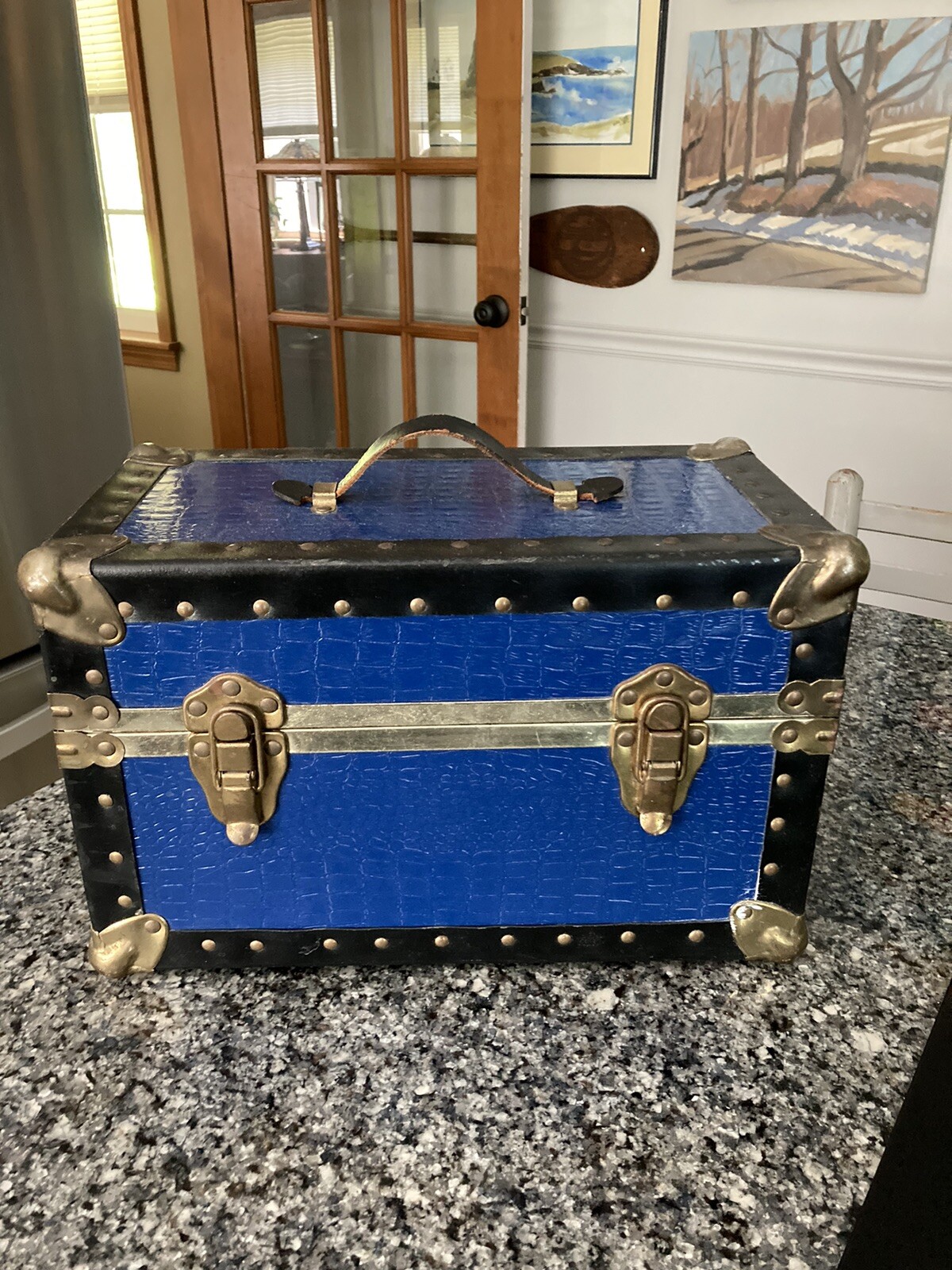Adorable Vintage Buxton Royal Blue Faux Crocodile & Brass Small Travel Trunk