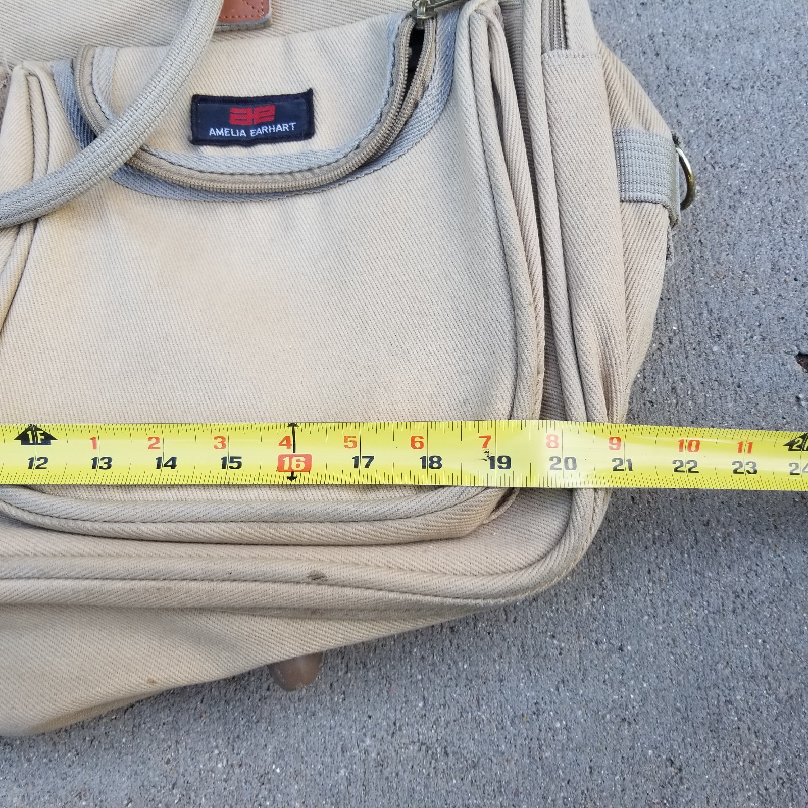 Vintage AMELIA EARHART Tan Luggage Duffle Overnight Bag Travel Tote Suitcase