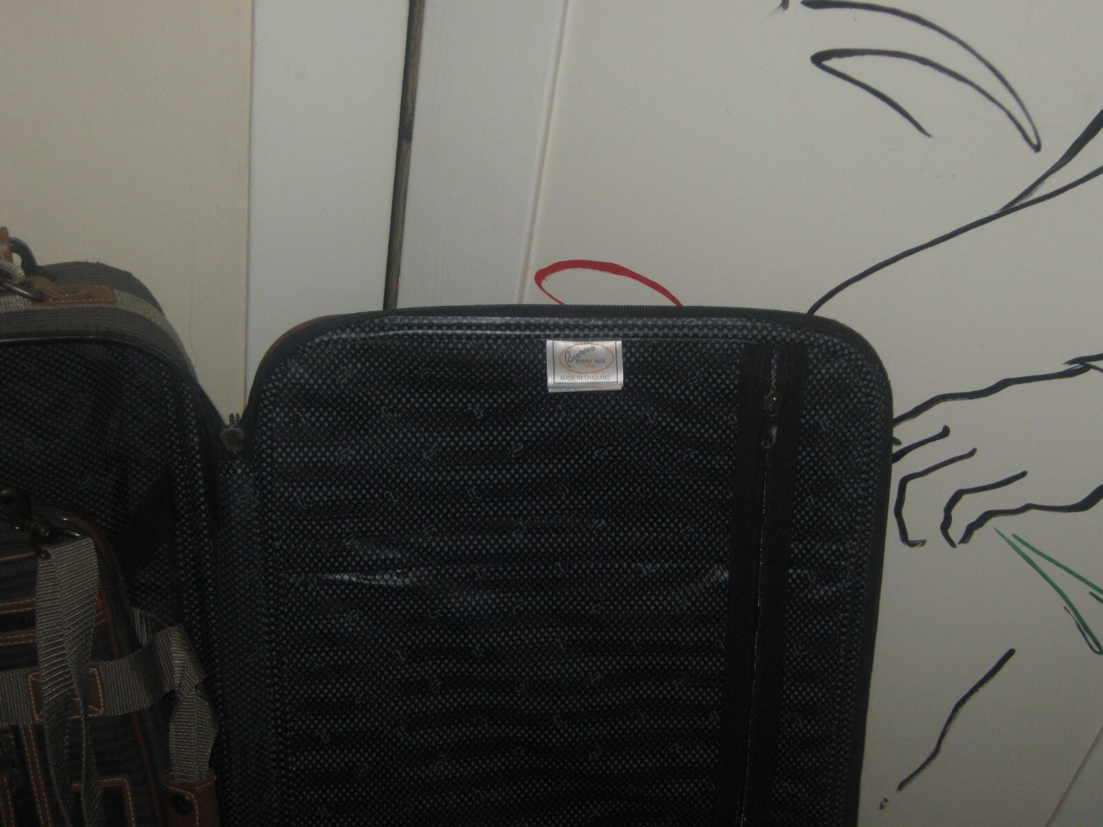 VINTAGE RICARDO BEVERLY HILLS PALM SPRINGS 3-PIECE GRAY STRIPE LUGGAGE SET
