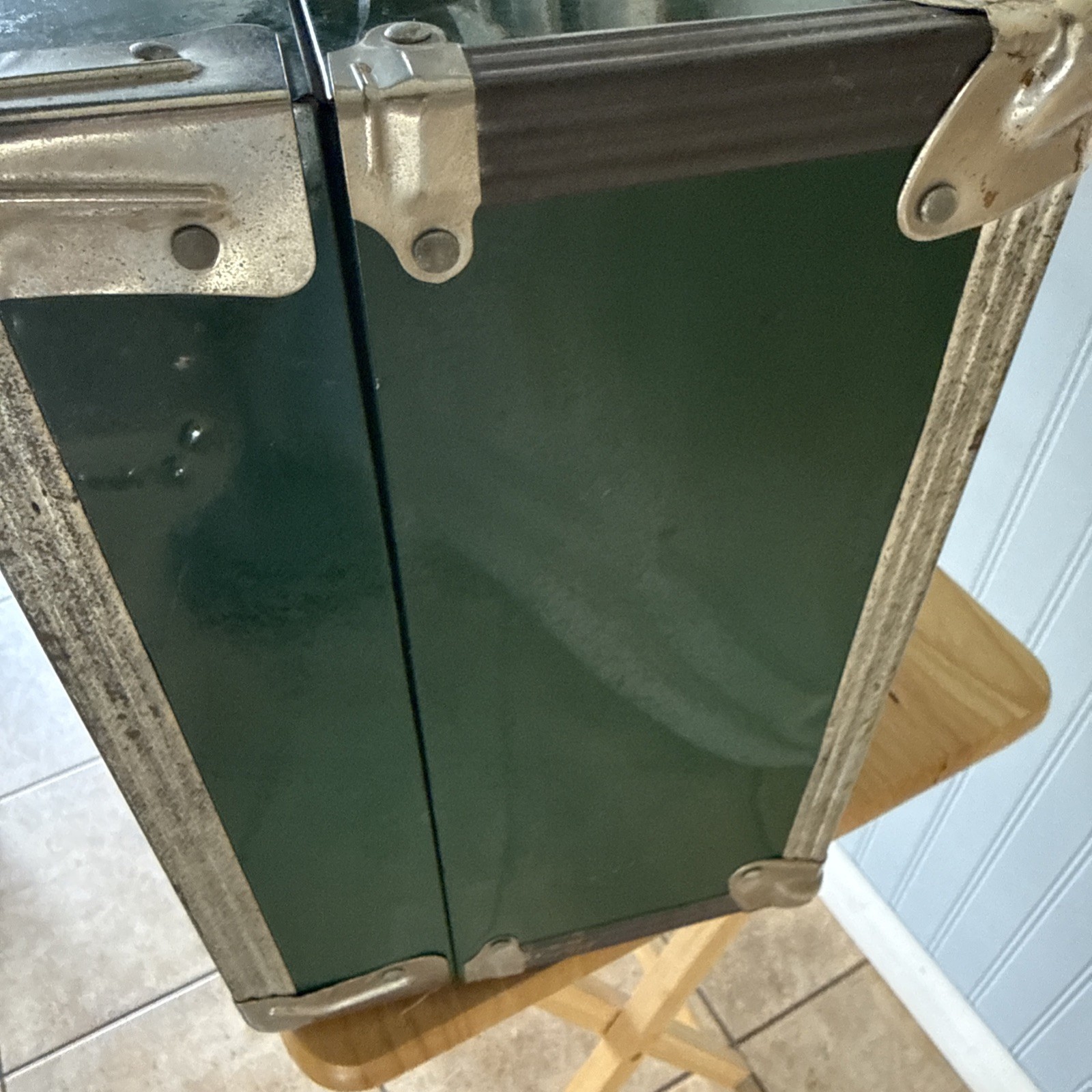 Retro Vintage Hardshell Travel Suitcase Aluminum Case 24x13x8.5” Green Silver