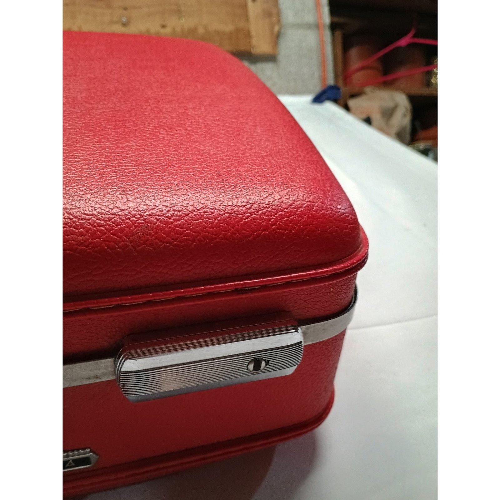 Vintage Red American Tourister Tiara 21in suitcase with key