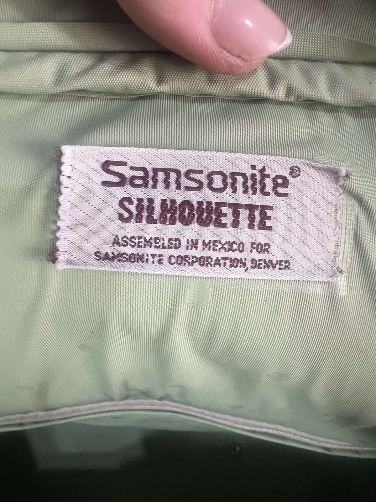 Vintage Samsonite Silhouette Denver, CO Green Zipper Carry-on Train Bag Handles