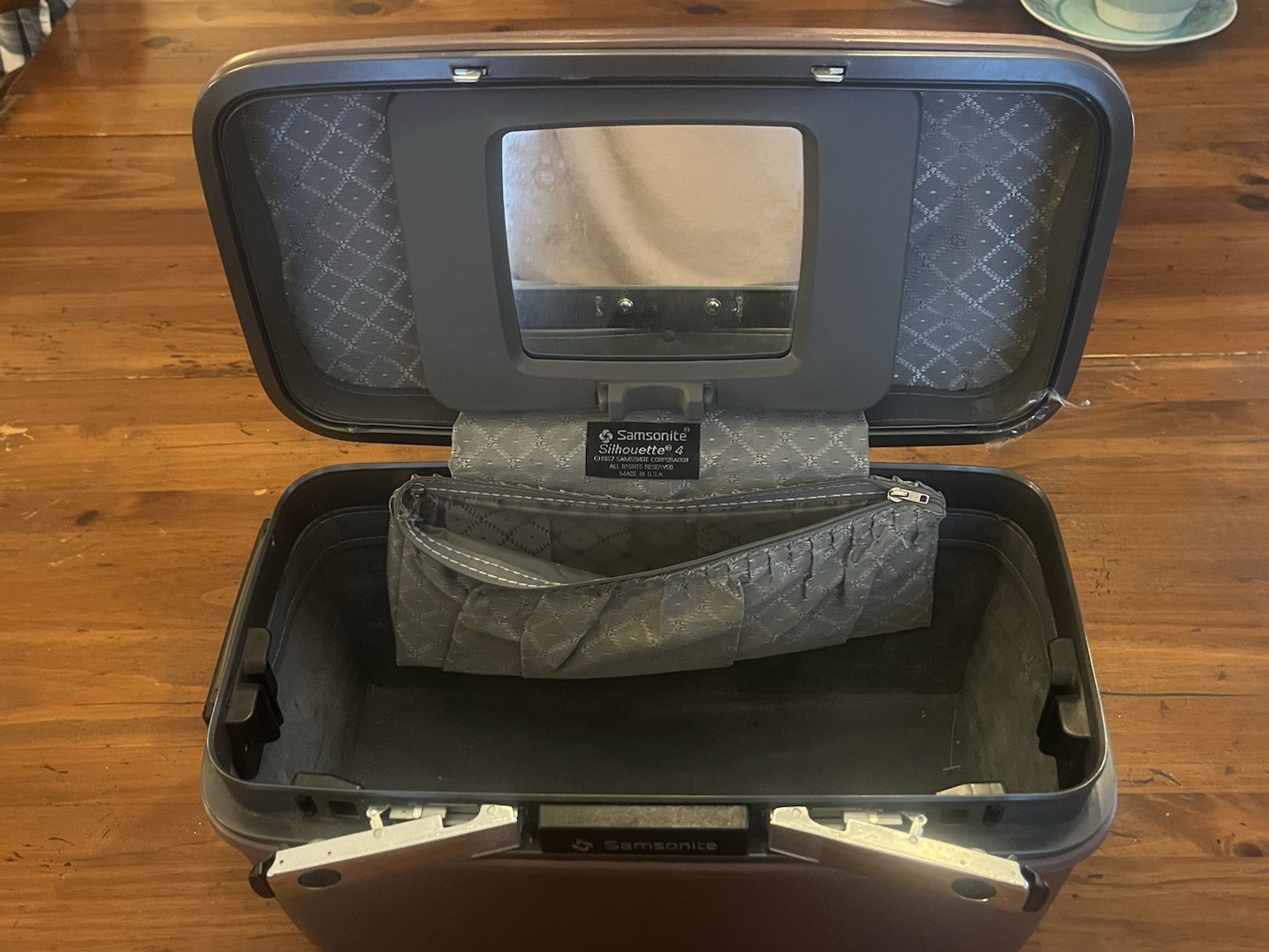 Vintage Samsonite Silhouette Train Travel Case Burgandy Cosmetic Storage w, Keys