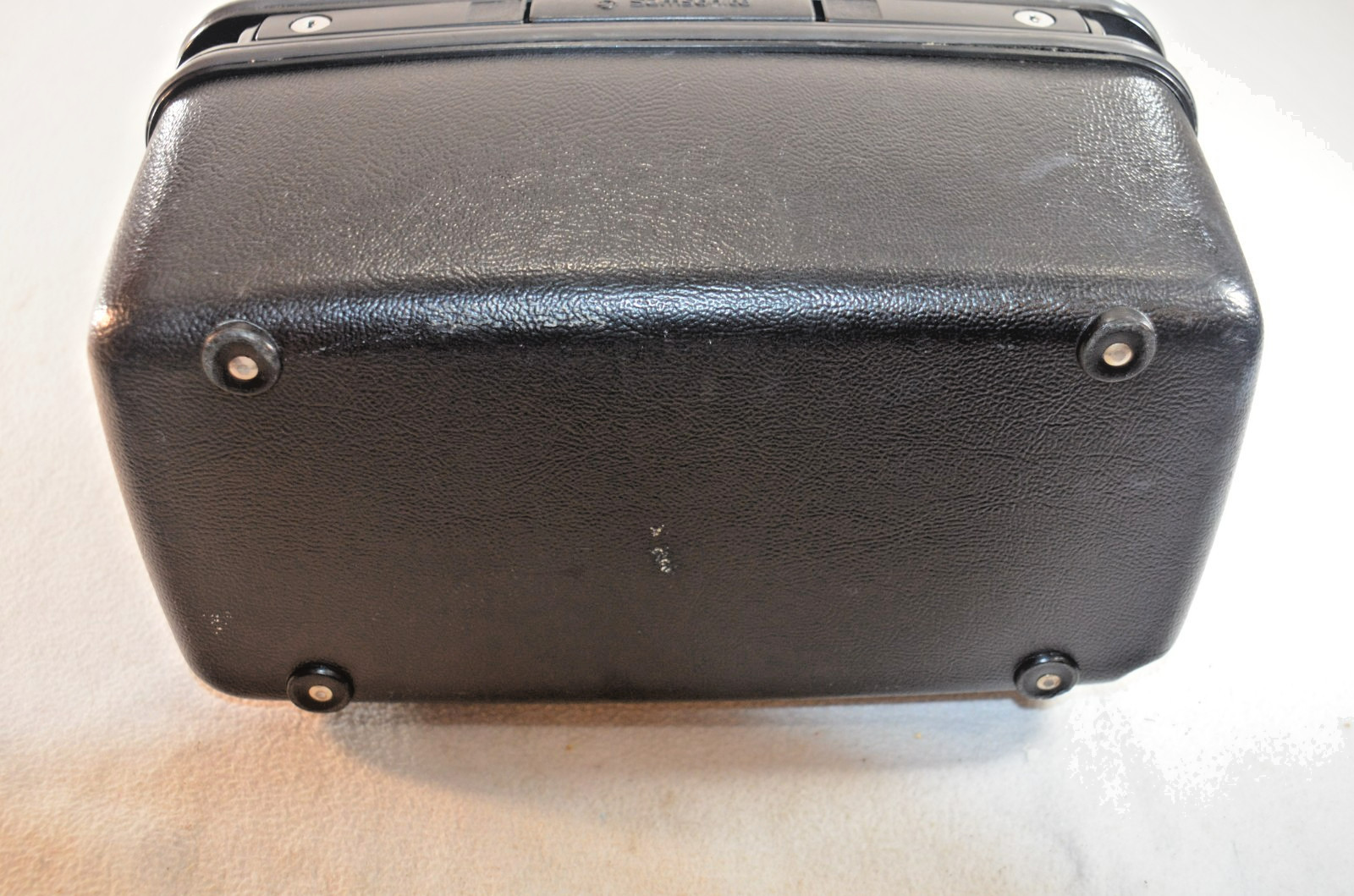 Vintage Samsonite Acclaim Travel Beauty Case Black Suitcase Locking Keys