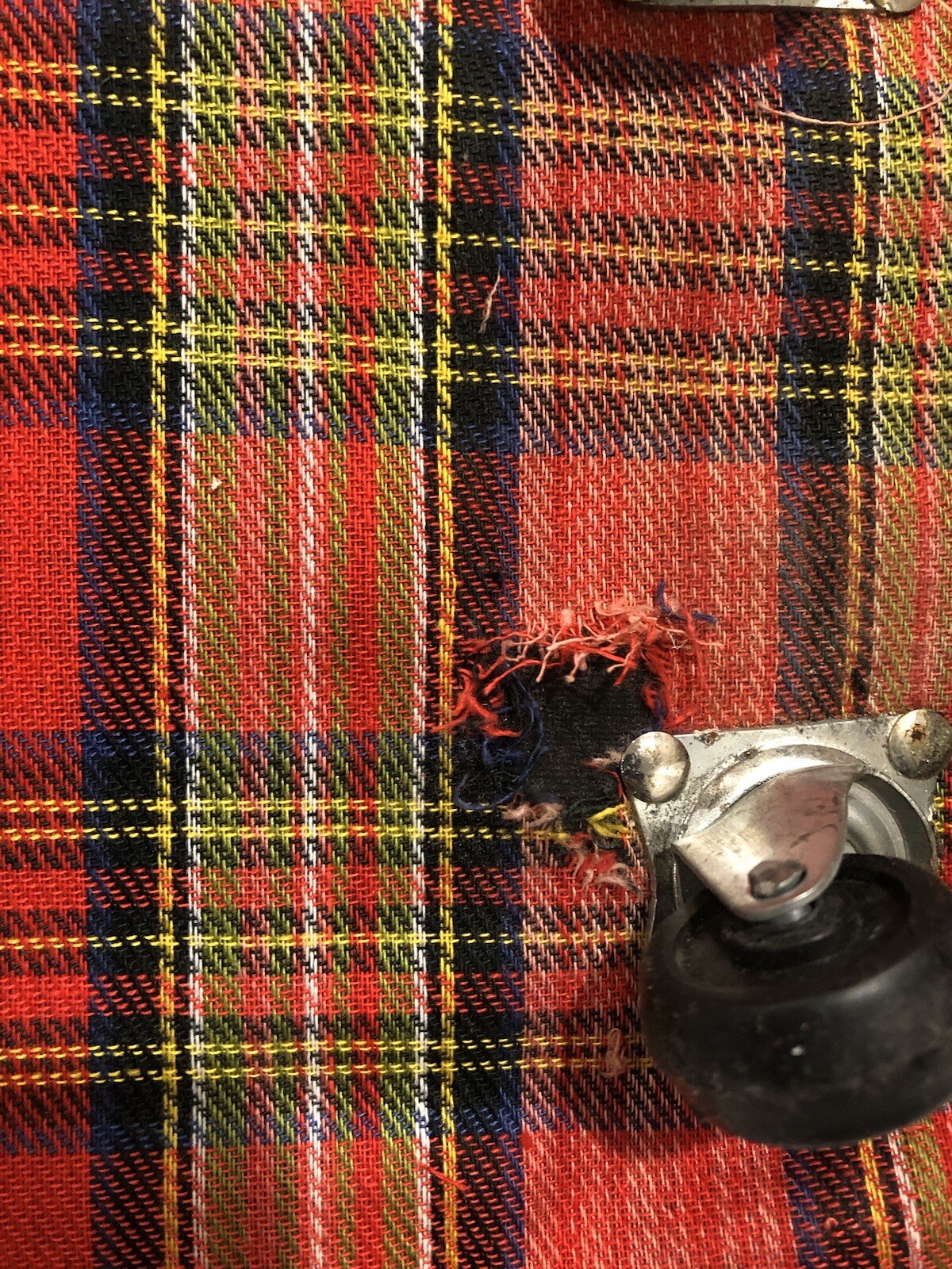 Vintage 1970’s Authentic Hawaii Red Plaid Rolling Wheels Luggage Travel Bag