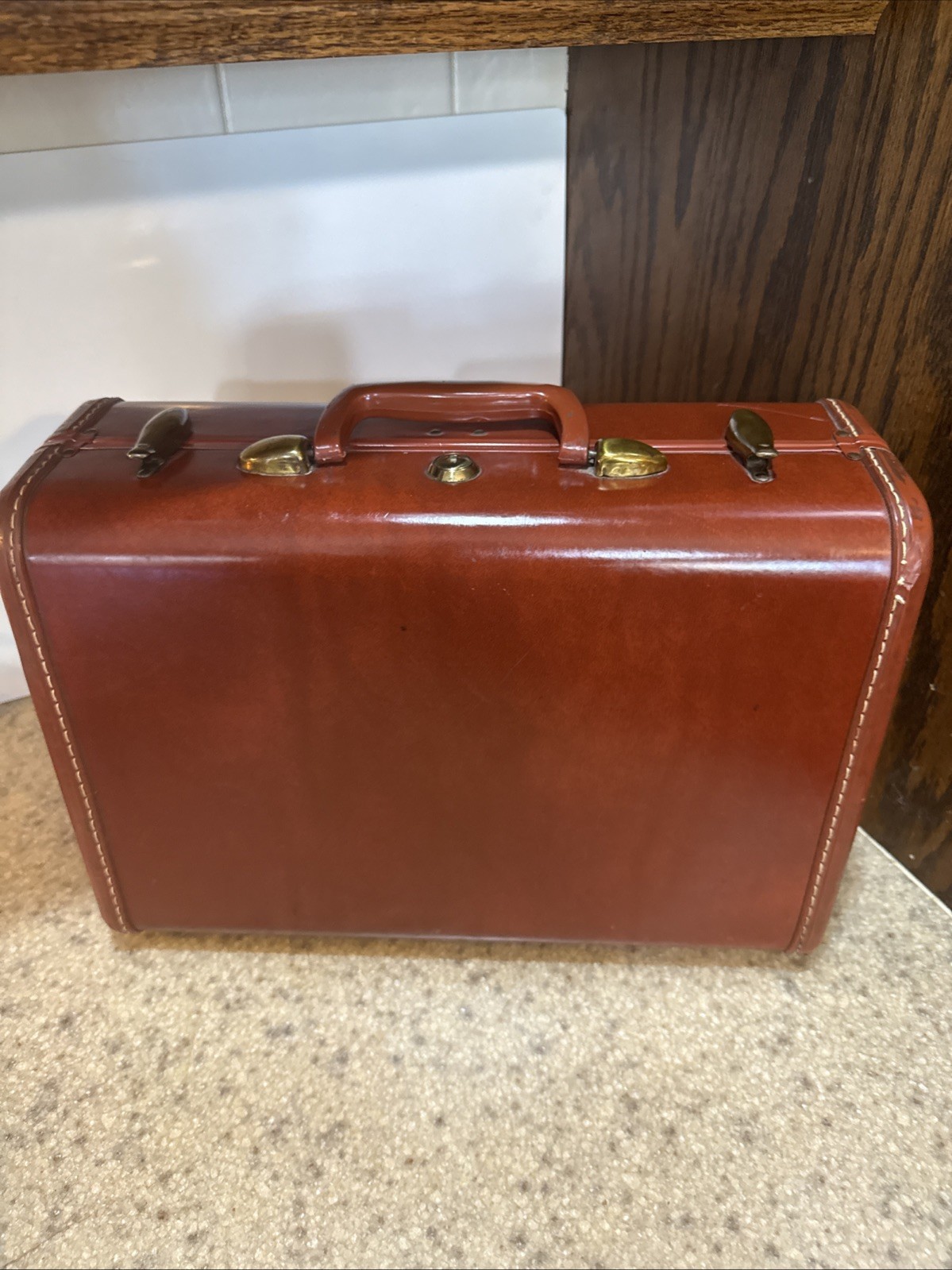 VTG Samsonite Shwayder Bros Denver-Detroit suitcase Approximately 10” X 14.50”