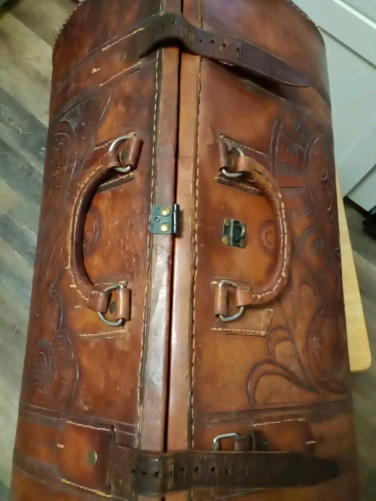 RARE! Vintage Hand Tooled Leather Western Style Doctor’s Travel Luggage Bag XXL