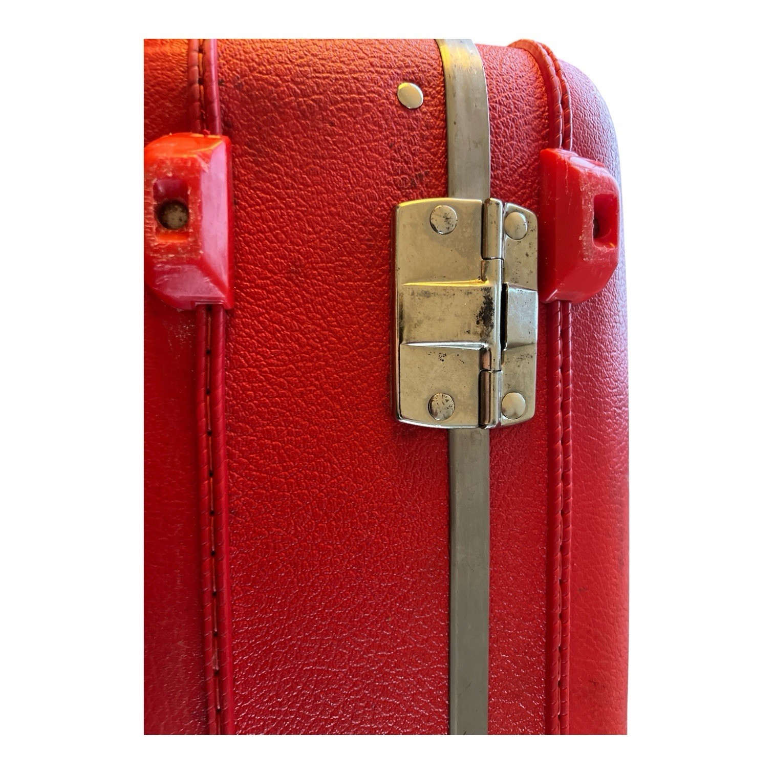 Vintage AMERICAN TOURISTER “TIARA” RED HARD-SHELL SUITCASE 24″ X 17″ X 8″ 1960s