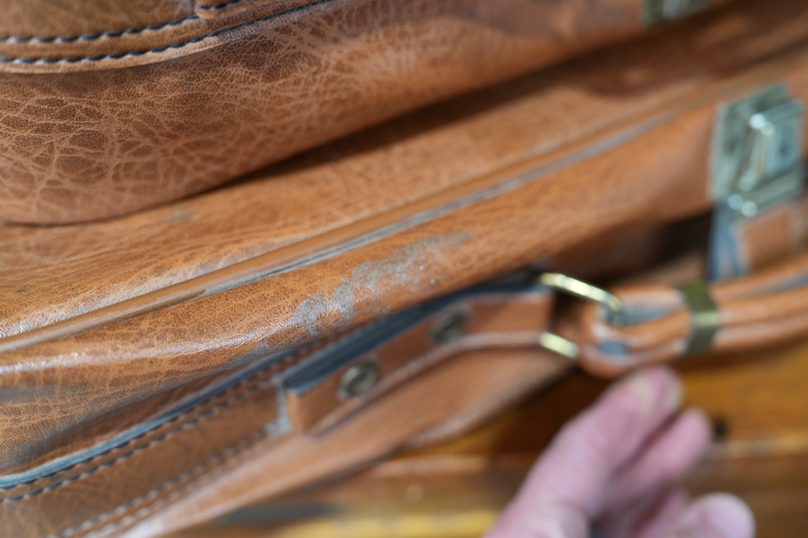 Vintage 1970s Brown Suitcase Luggage Faux Leather Handle Scovill Zipper lock key