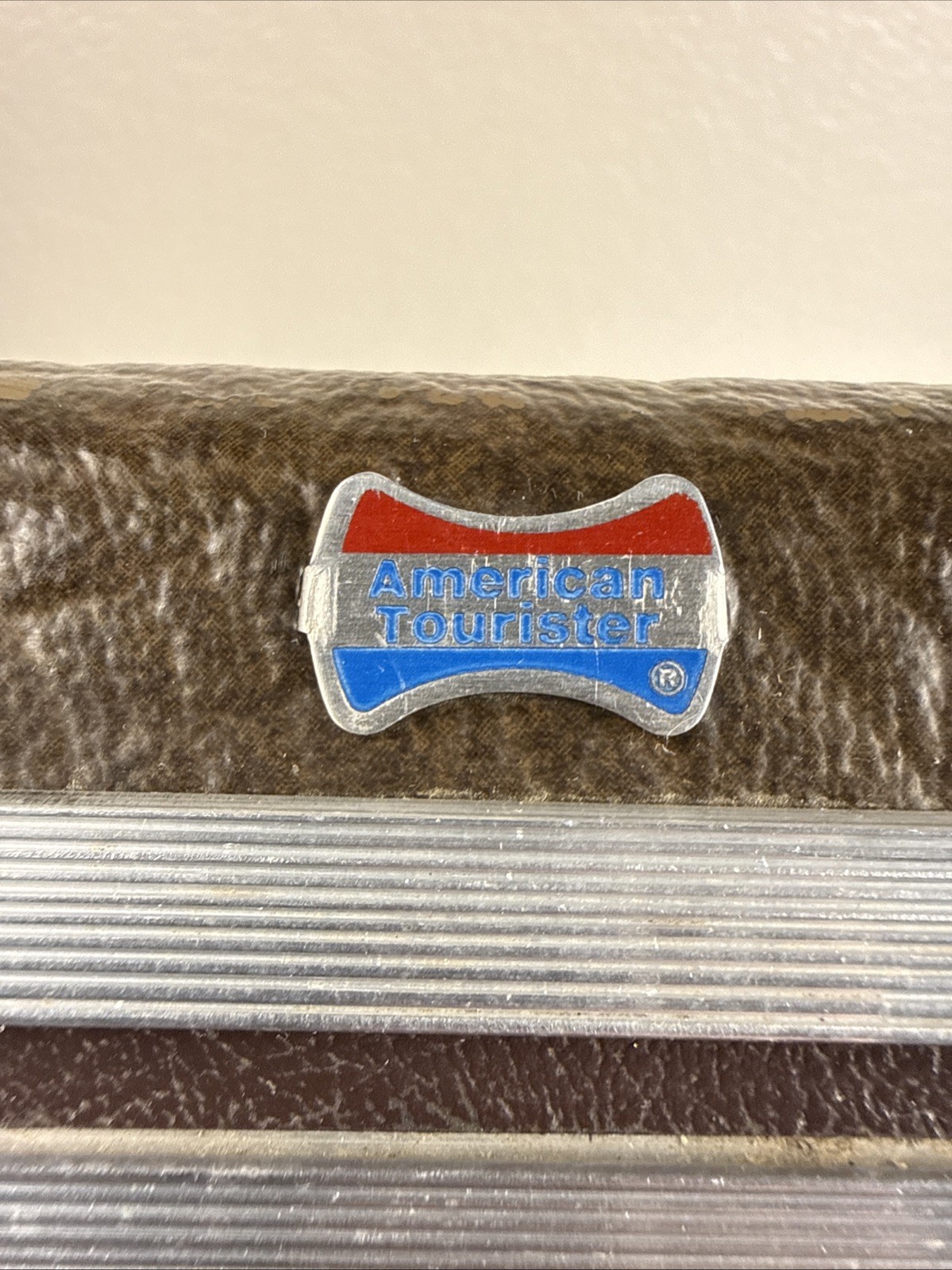 American Tourister Hard Shell Briefcase Case Brown USA Unlocked No Key