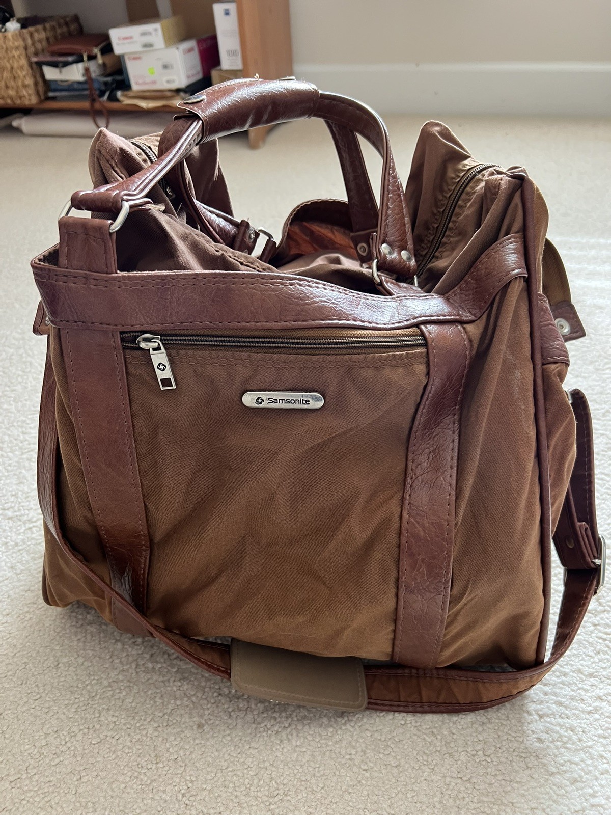 Vintage Samsonites Sihouette 9 Travel Carry On Bag 18″ x 13″ x 8″ Brownish