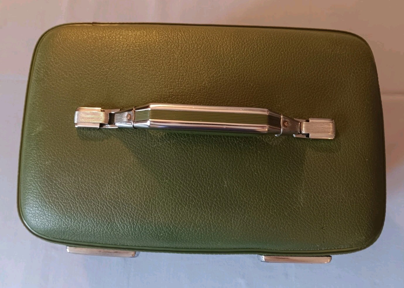 Vintage American Tourister Avocado Hard Shell Make Up/Toiletries Travel Case