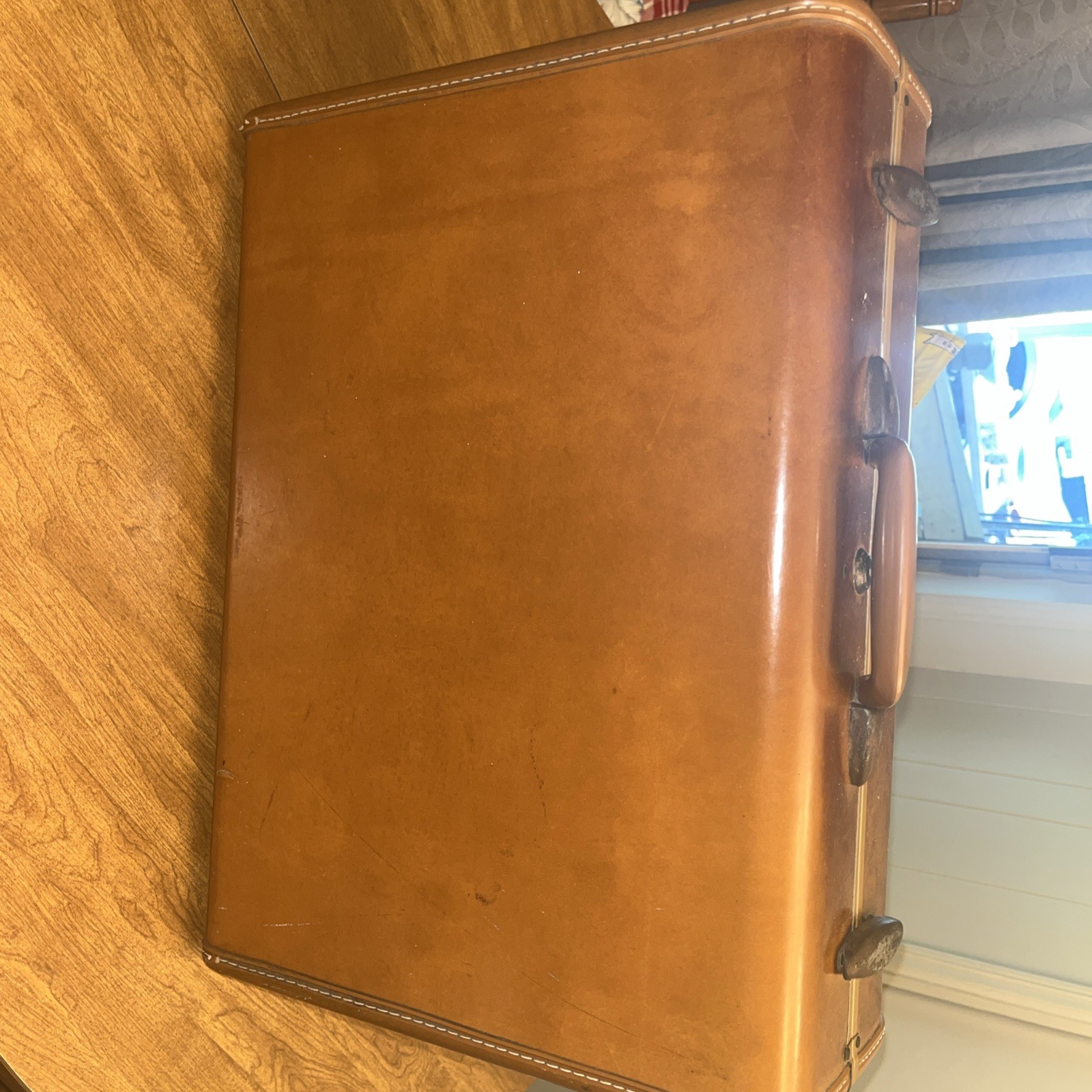 Vintage Shwayder Samsonite Luggage Streamlite Large Suitcase With Key To Lock !