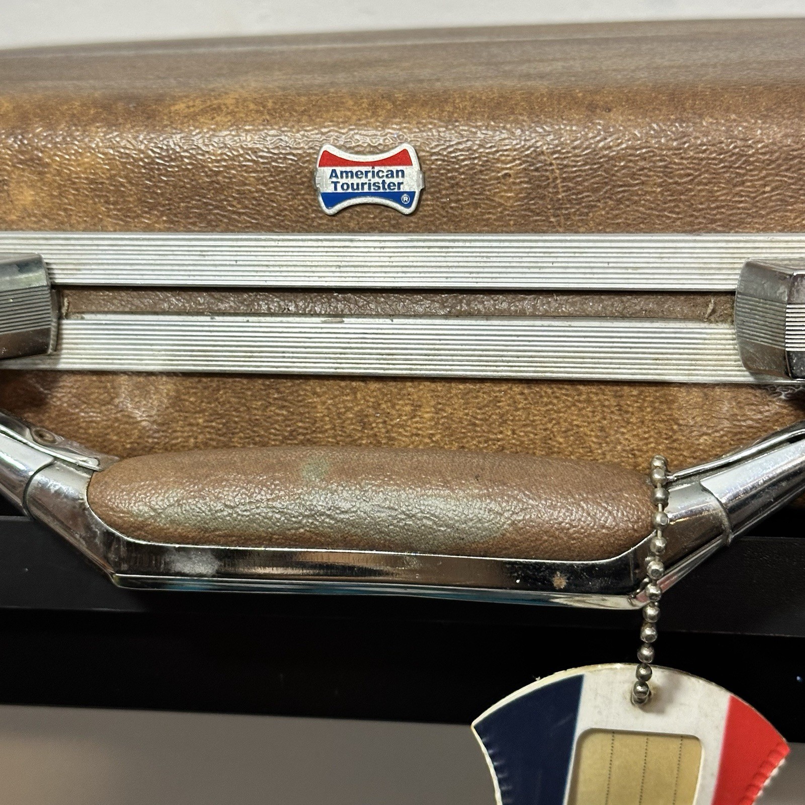 VTG MCM 1960s American Tourister Escort Brown Attaché Briefcase 18x13x5” +KEY