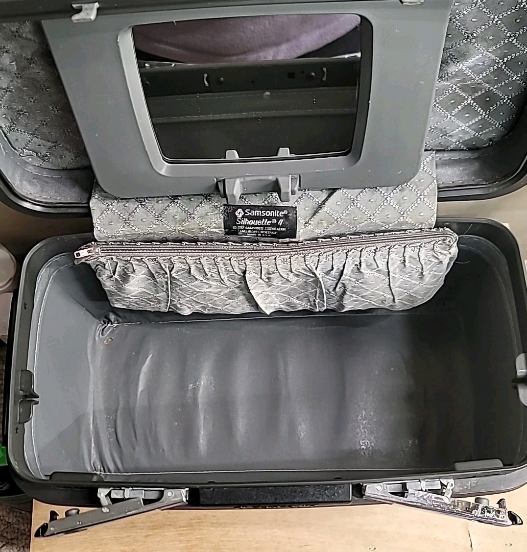 Vintage Samsonite Silhouette Traveler Carry On Makeup Case Brown Mauve