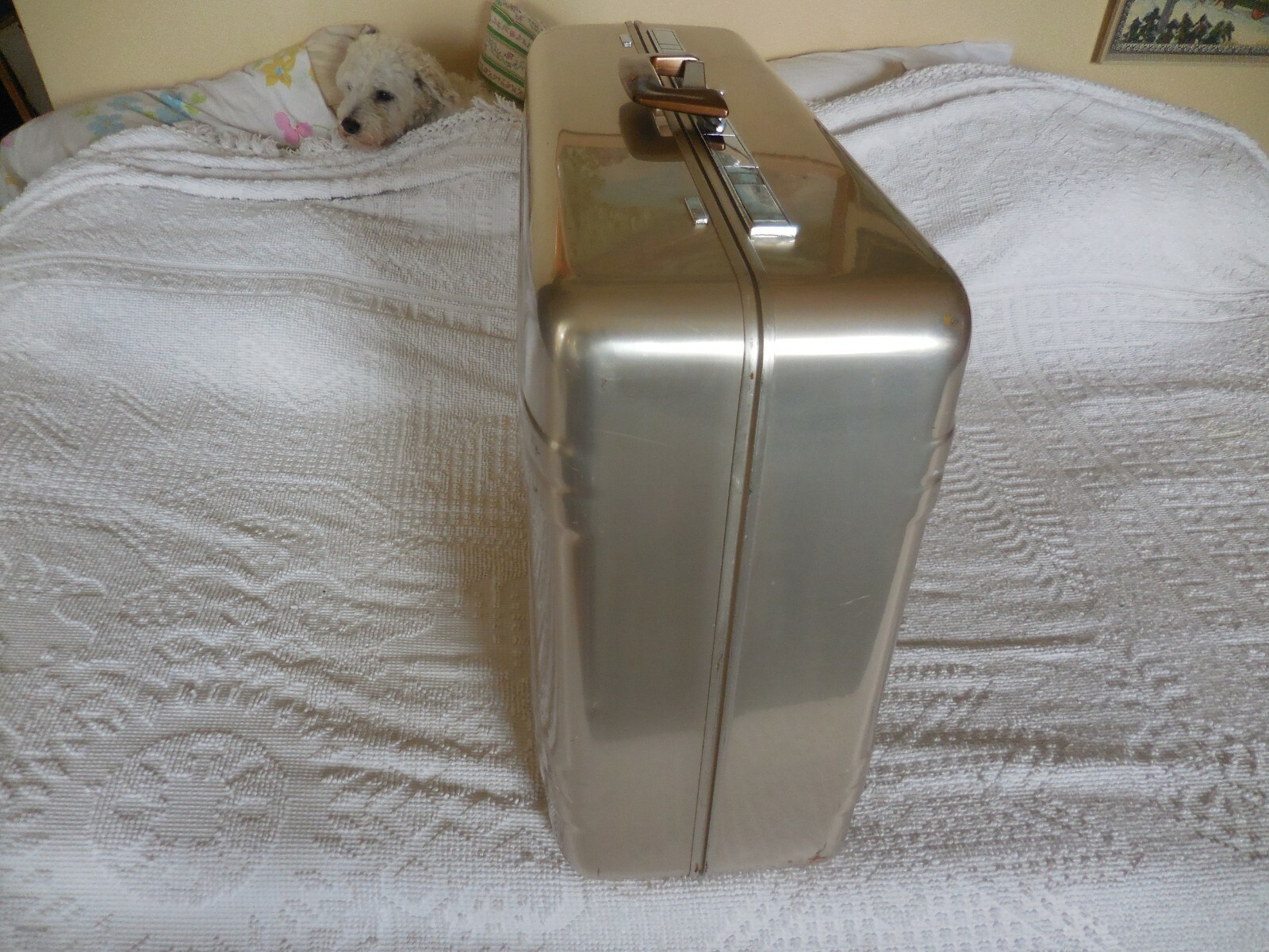 Vintage Zero Halliburton Gold Aluminum Suitcase Luggage Camera Gun Case 26x18x9