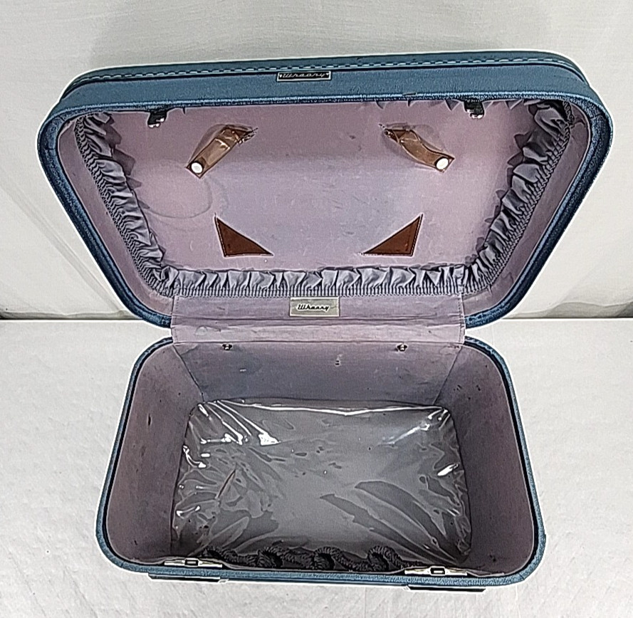 Vintage Wheary Train Case Blue Luggage Suitcase Retro Make Up Case 14x9x8