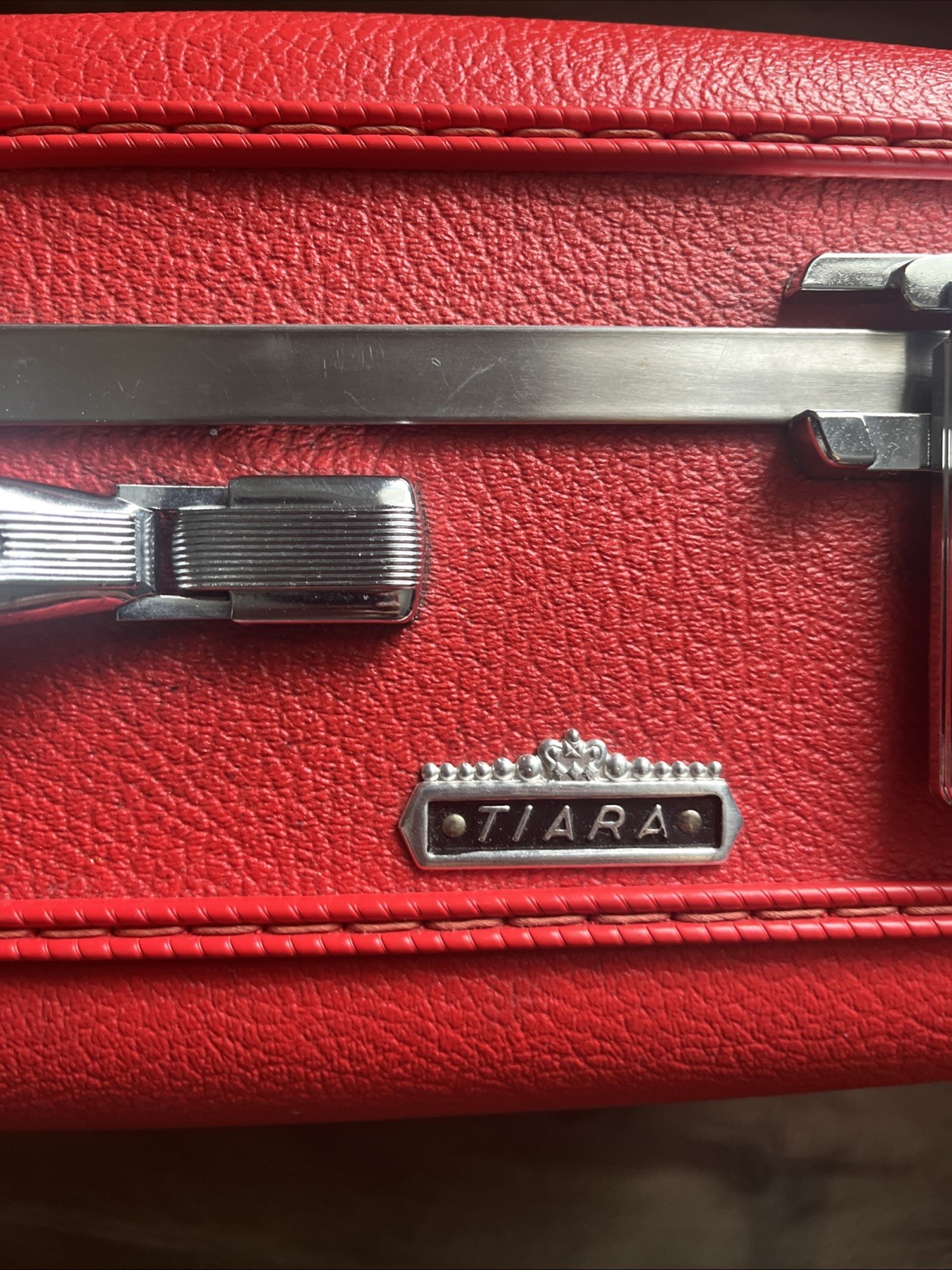 American Tourister Tiara Red Hard Shell Suitcase Luggage VTG 1960’s (no key)