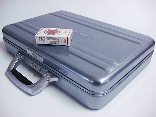 Zero Halliburton Attache Case Snap-on type Polished-Blue Unused