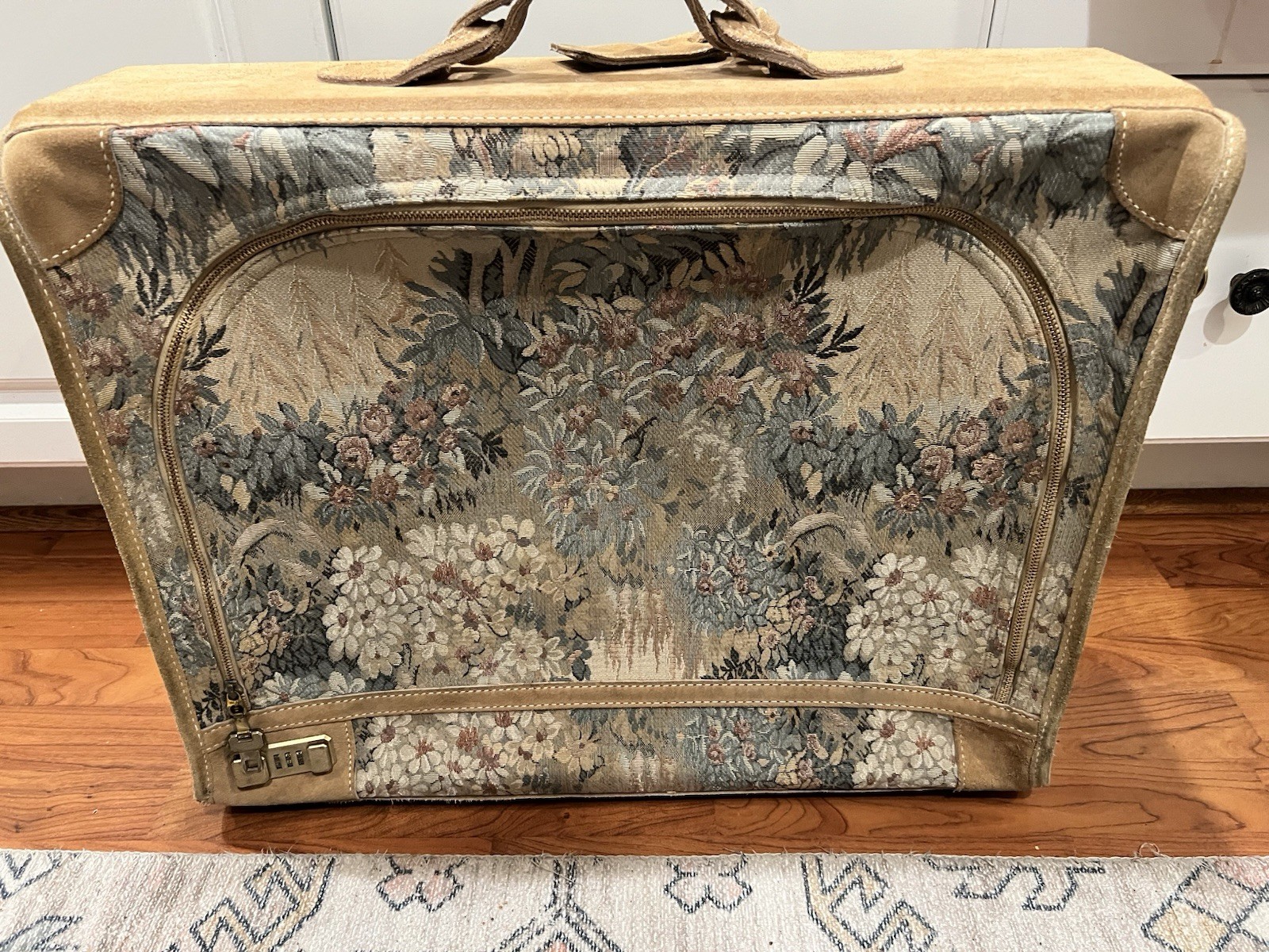 Vintage French Luggage Company 20″ Paradise Series Suitcase – Tapestry &…