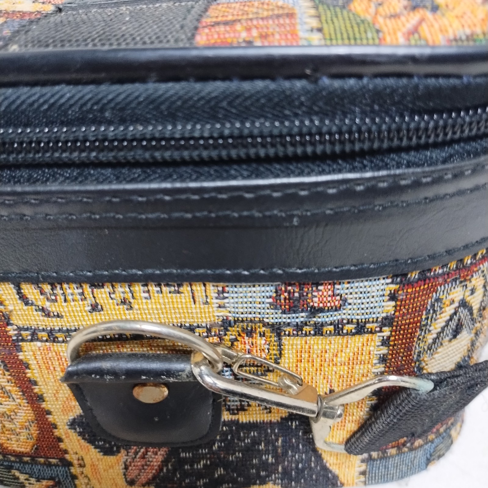 Vintage Tapestry Faithful Companion Toiletry Makeup Bag Case With Lock & 2 Keys