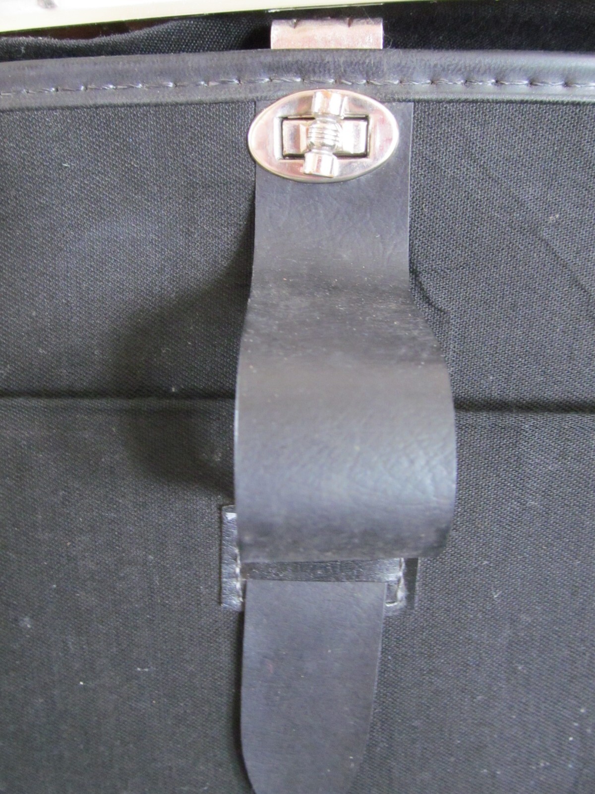 VTG 1960s Feather Lite Deluxe Suitcase Luggage Gray Vinyl Leather Handle