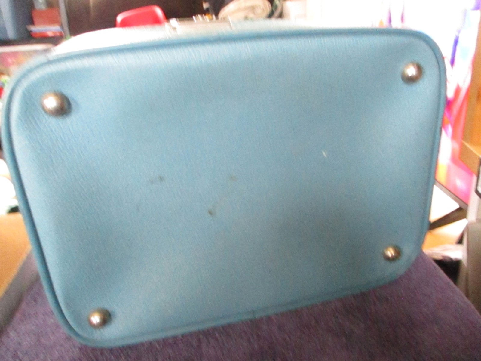 Vintage Imperial Train Case – Blue – 14″ x 10.5″ x 9″ – No Keys – No Mirror